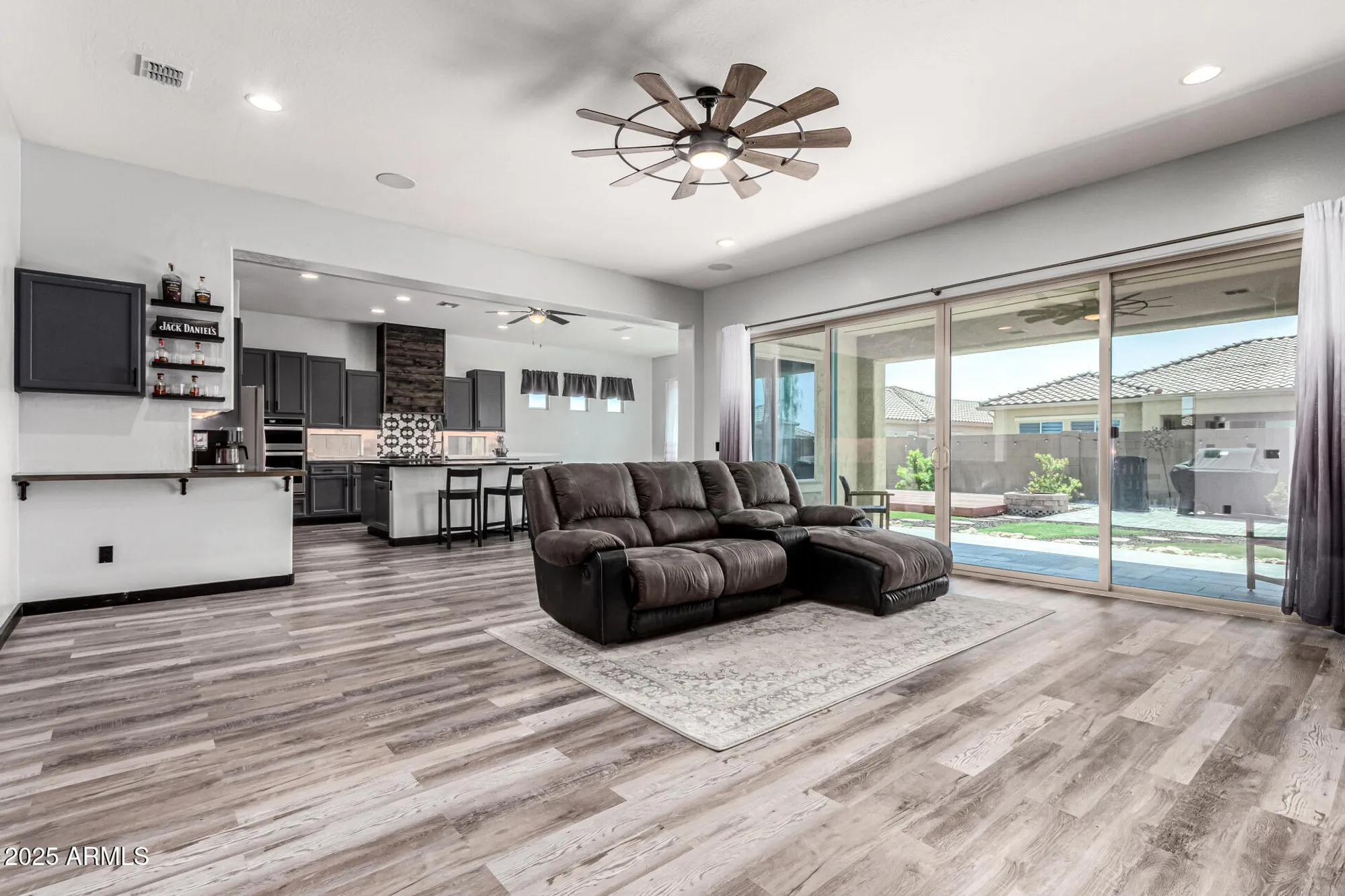 Property Slideshow image 9 of 72 | 8197 w merriweather way, Florence, AZ, 85132