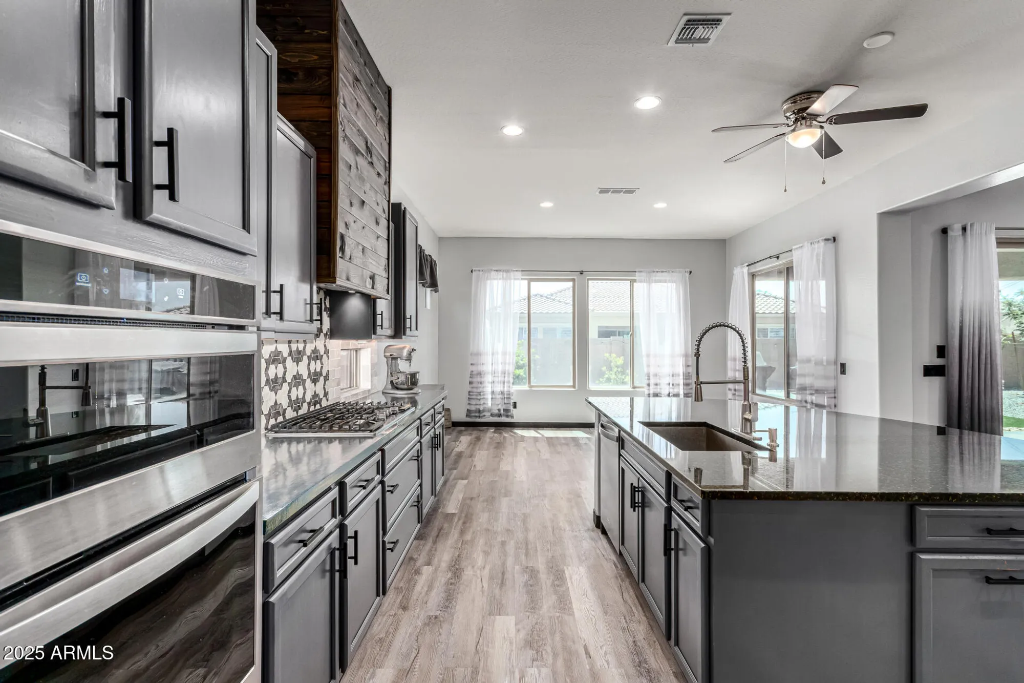 Property Slideshow image 17 of 72 | 8197 w merriweather way, Florence, AZ, 85132