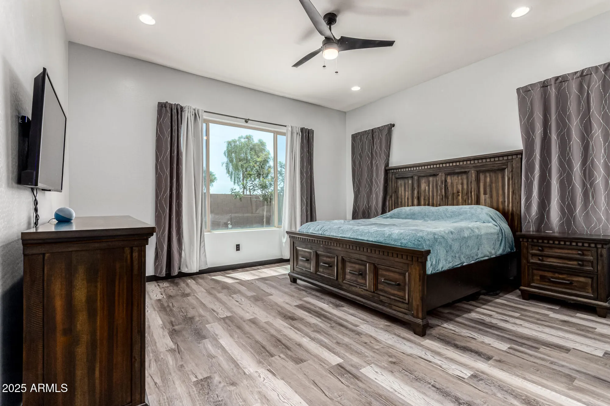 Property Slideshow image 4 of 72 | 8197 w merriweather way, Florence, AZ, 85132