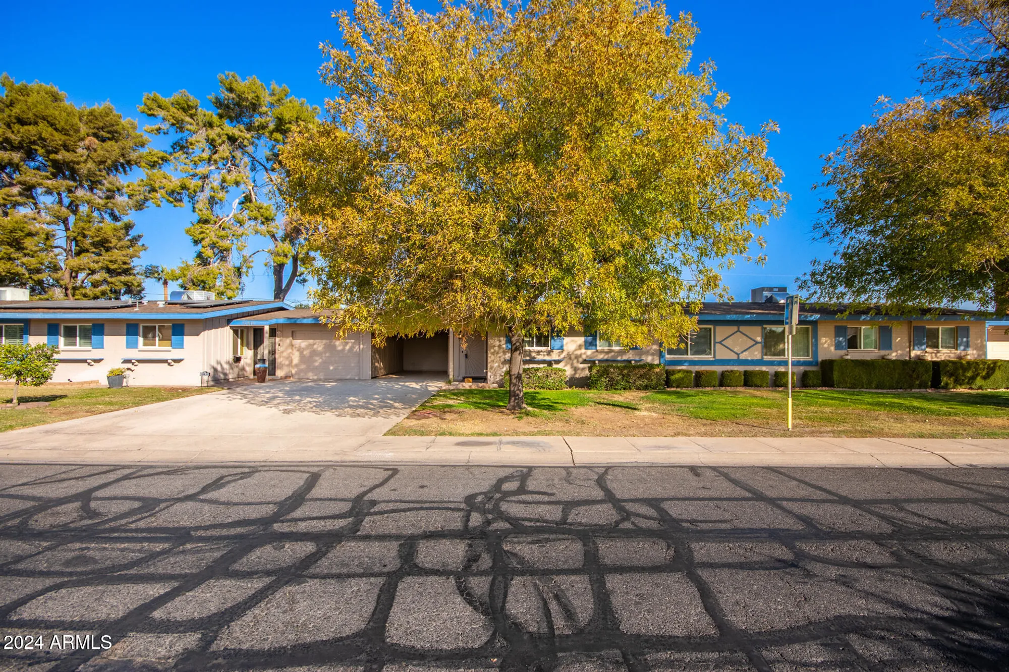 Property Slideshow image 3 of 27 | 10908 w peoria ave, Sun City, AZ, 85351