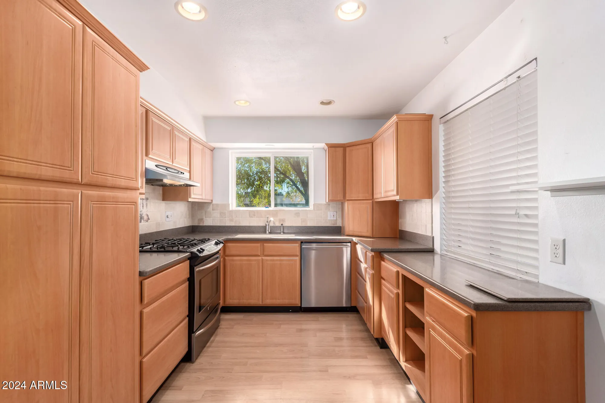 Property Slideshow image 9 of 27 | 10908 w peoria ave, Sun City, AZ, 85351