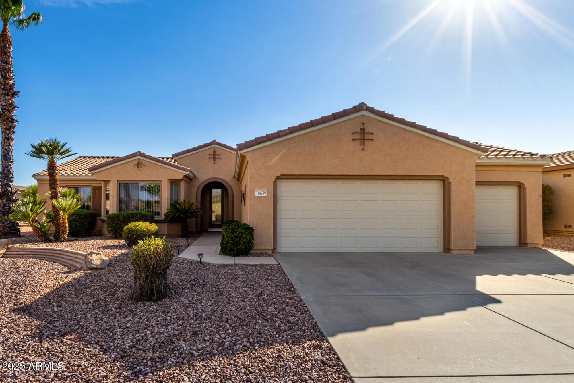 Property Slideshow image 1 of 40 | 16639 w bajada trl, Surprise, AZ, 85387
