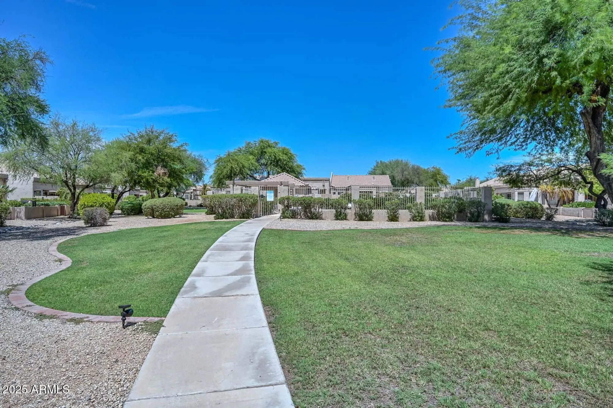 Property Slideshow image 32 of 33 | 19405 n 83rd dr, Peoria, AZ, 85382
