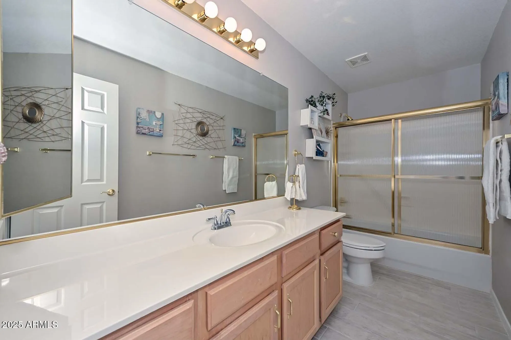 Property Slideshow image 26 of 33 | 19405 n 83rd dr, Peoria, AZ, 85382