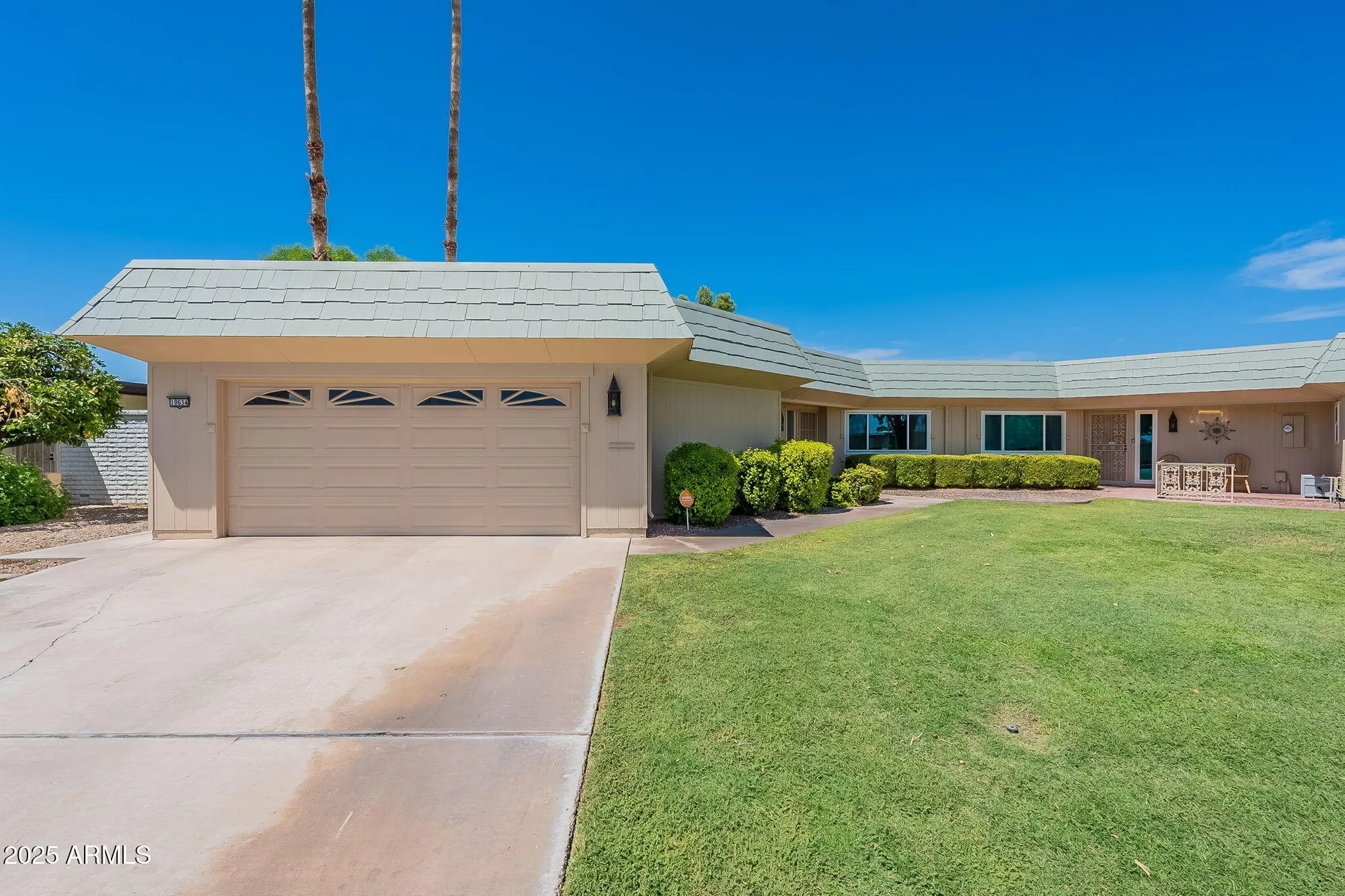 Property Slideshow image 5 of 33 | 10634 w hutton dr, Sun City, AZ, 85351