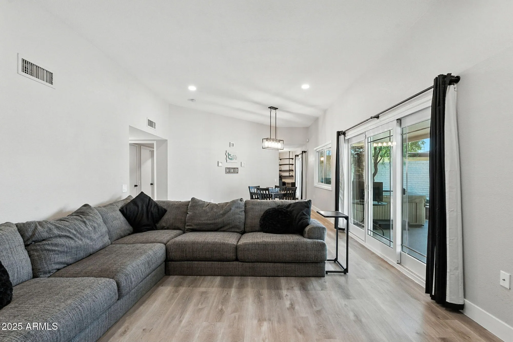 Property Slideshow image 12 of 33 | 10634 w hutton dr, Sun City, AZ, 85351