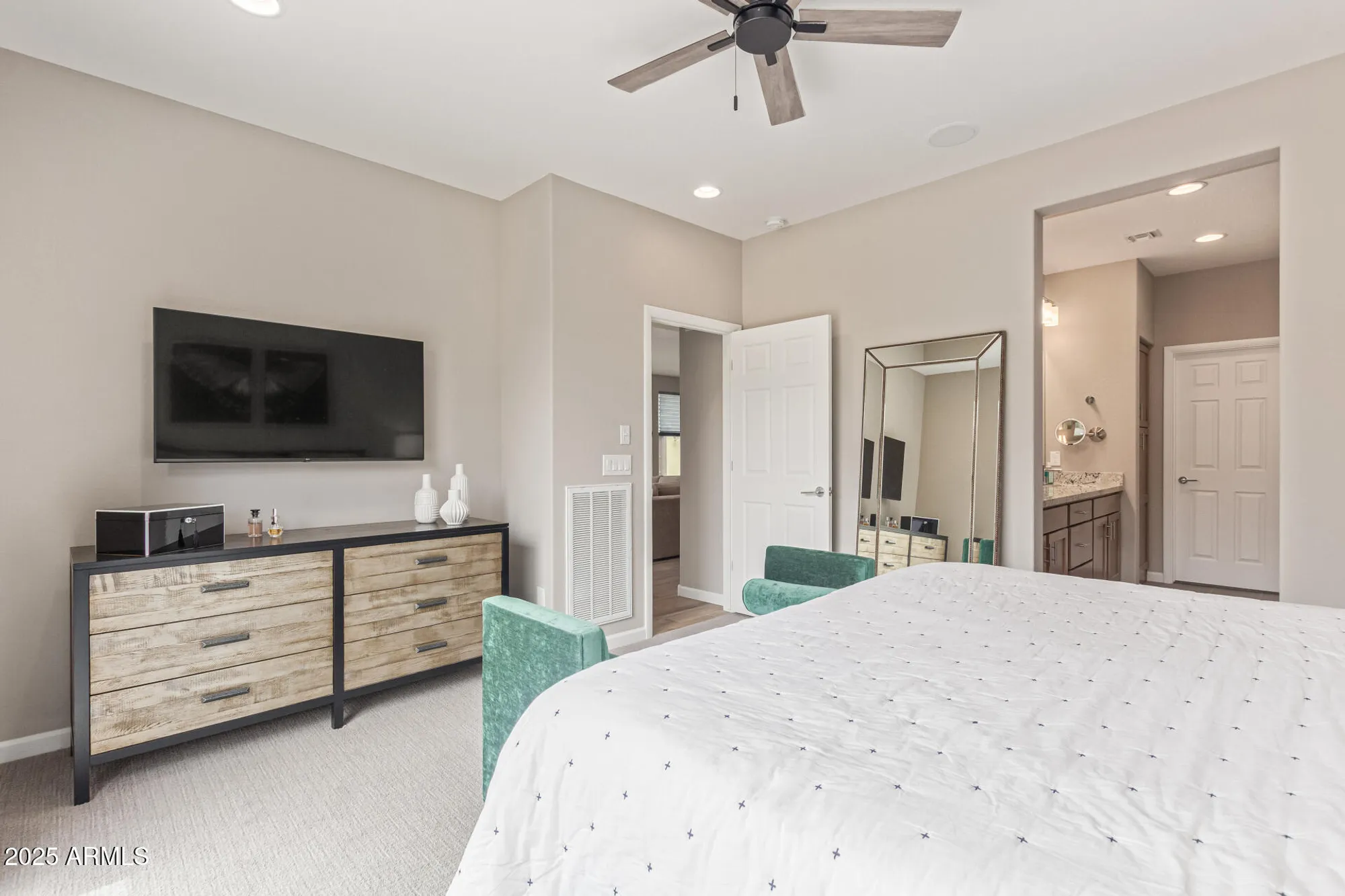 Property Slideshow image 12 of 39 | 3261 maverick dr, Wickenburg, AZ, 85390