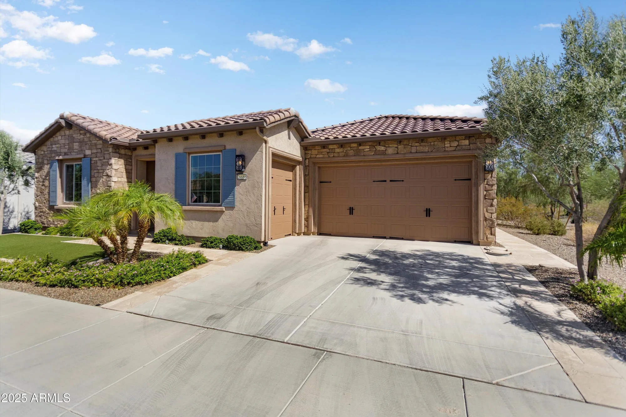 Property Slideshow image 5 of 82 | 26686 w piute ave, Buckeye, AZ, 85396