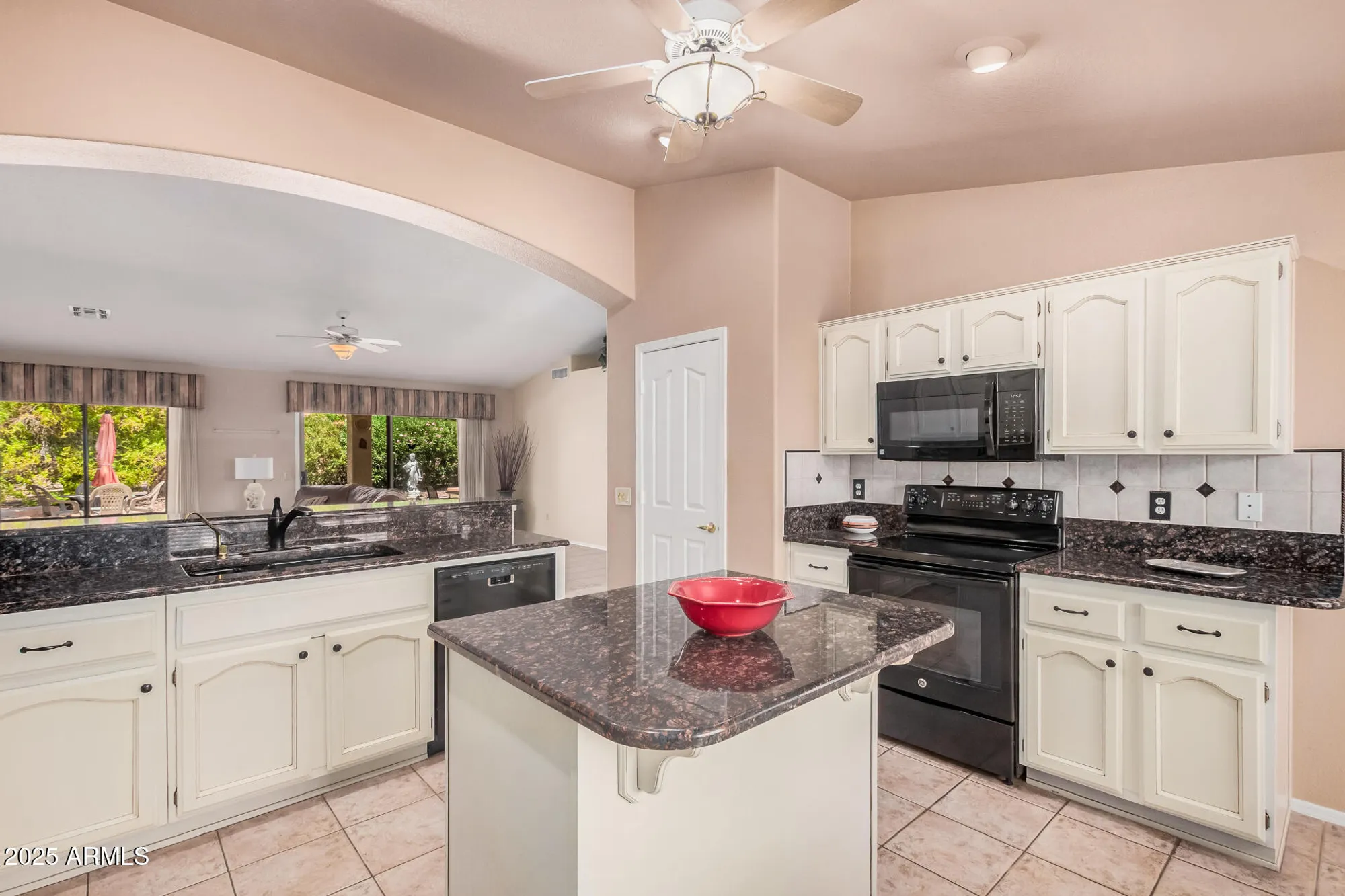 Property Slideshow image 10 of 45 | 9038 e diamond dr, Sun Lakes, AZ, 85248