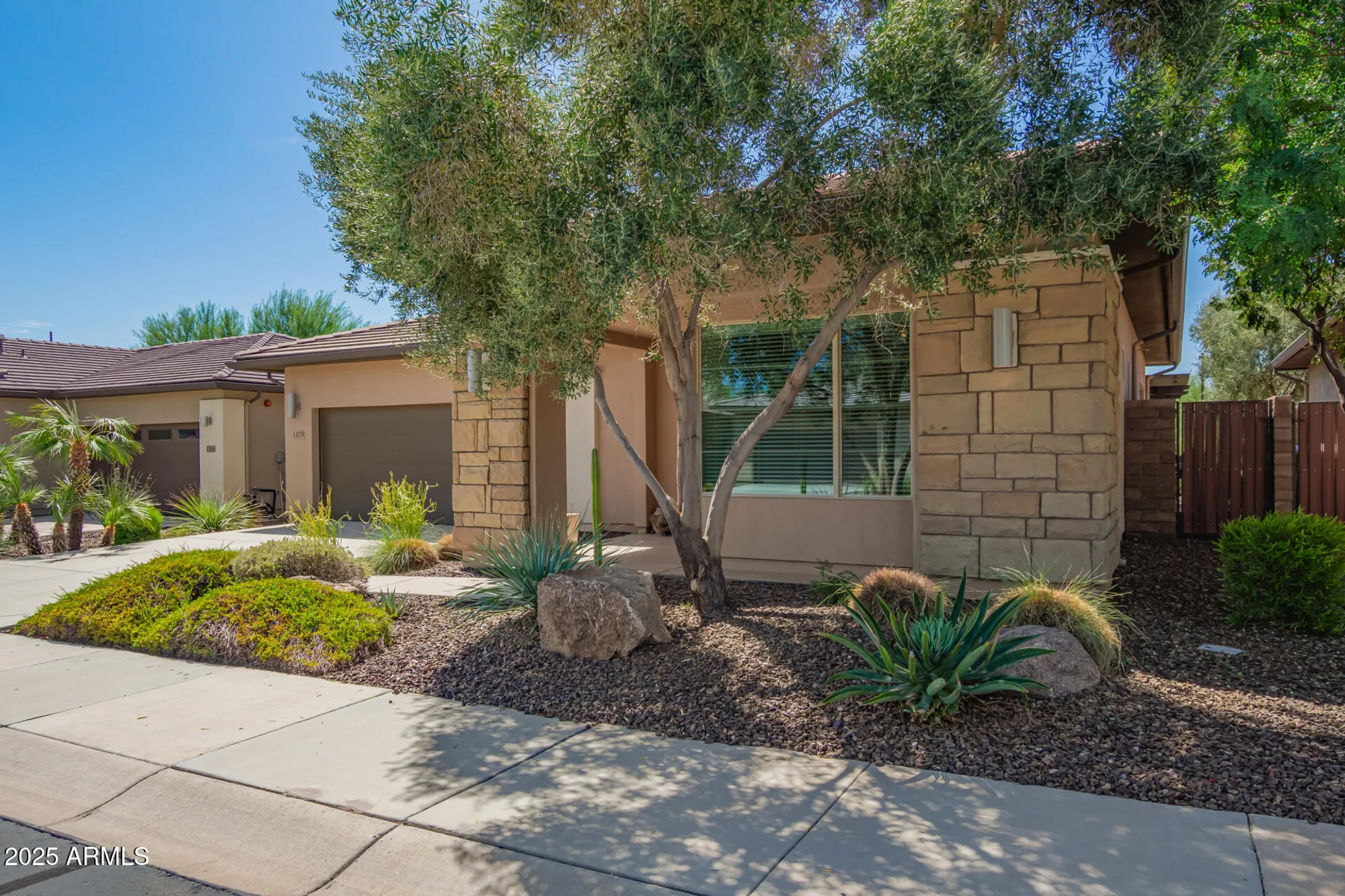 Property Slideshow image 4 of 57 | 13179 w steed ridge rd, Peoria, AZ, 85383