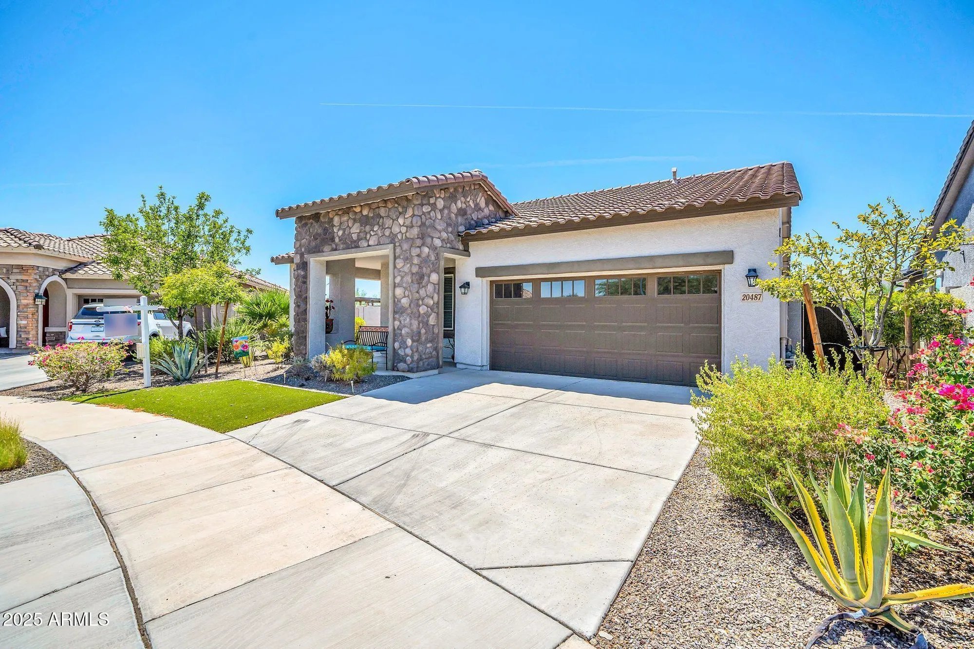 Property Slideshow image 6 of 34 | 20487 w minnezona ave, Buckeye, AZ, 85396