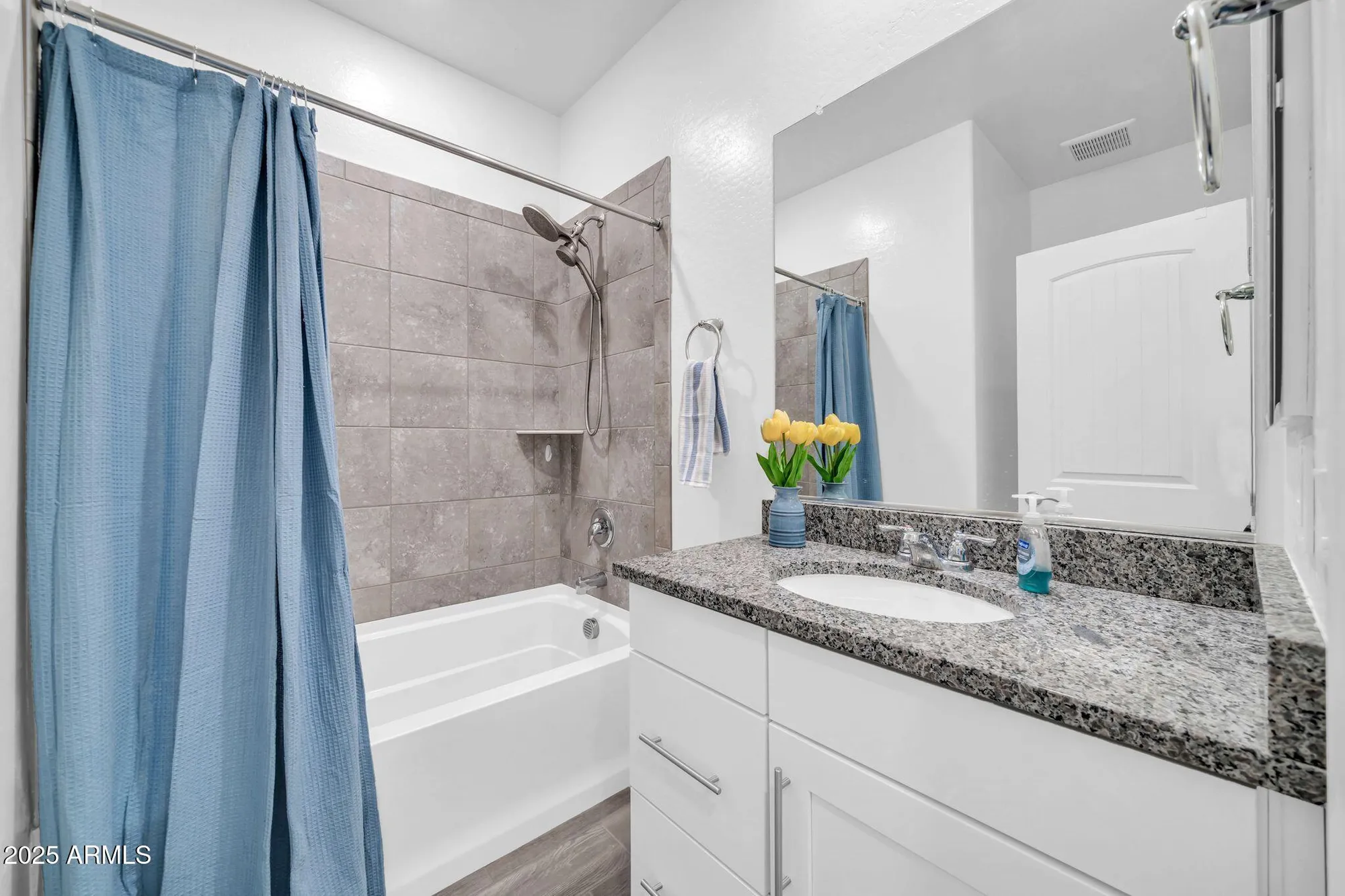 Property Slideshow image 25 of 34 | 20487 w minnezona ave, Buckeye, AZ, 85396