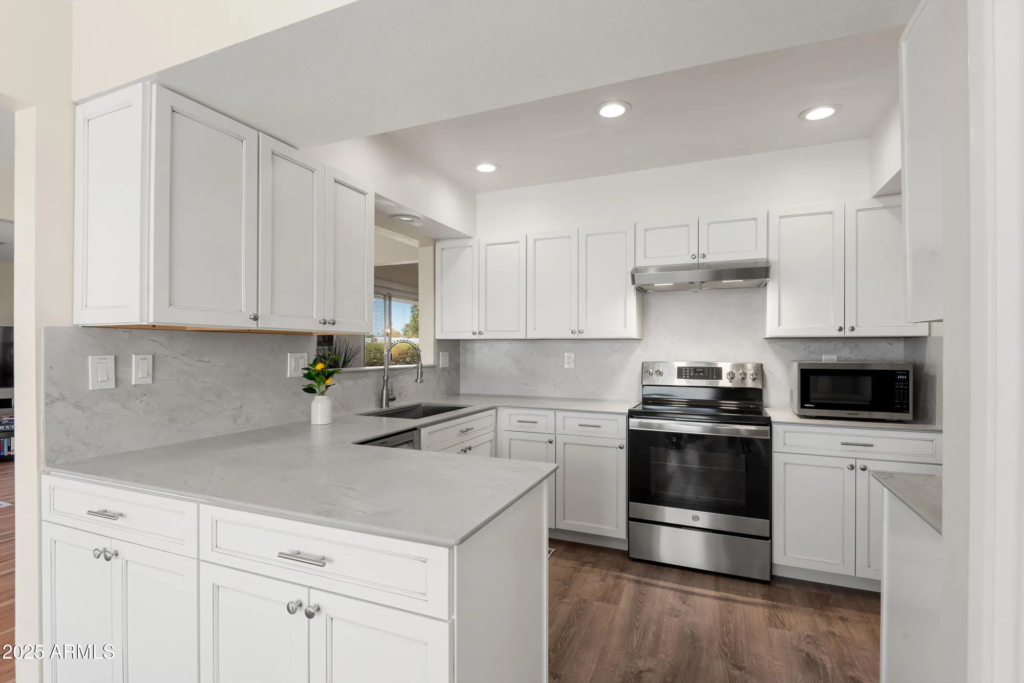 Property Slideshow image 15 of 30 | 18018 n highwood ct, Sun City, AZ, 85373