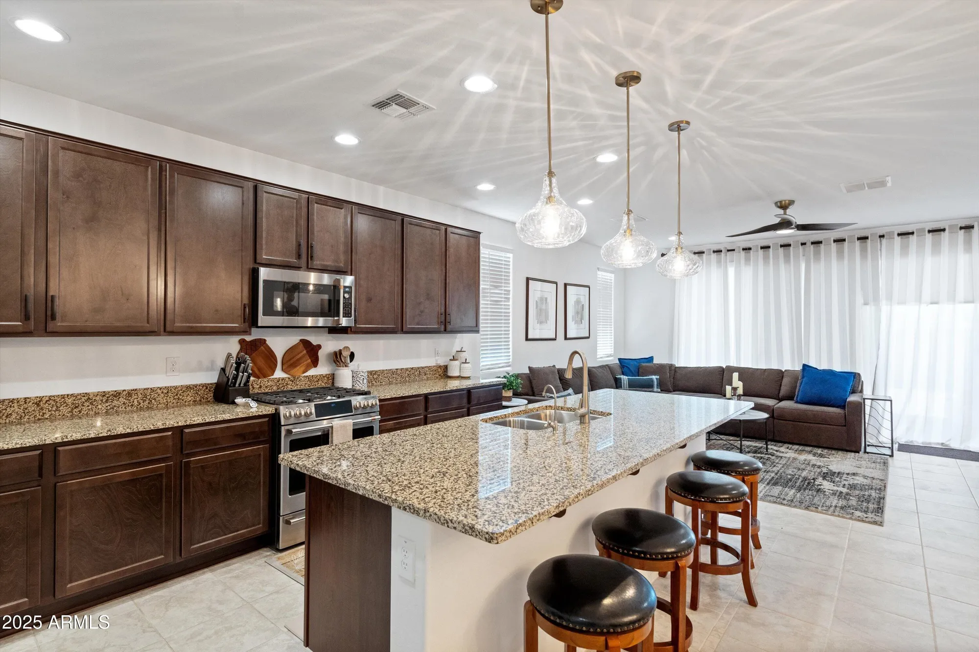 Property Slideshow image 6 of 30 | 18068 w amber ridge way, Goodyear, AZ, 85338