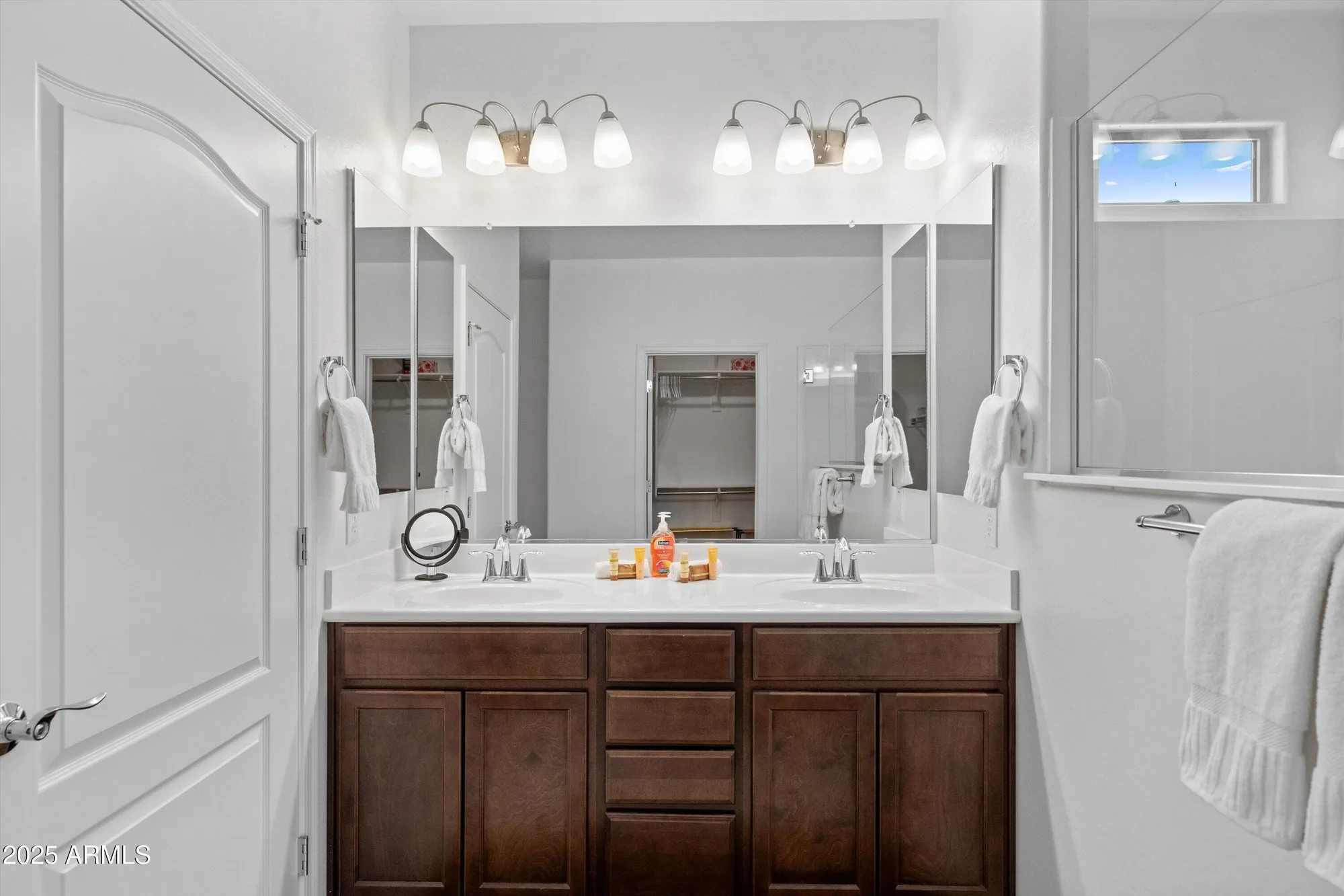 Property Slideshow image 16 of 30 | 18068 w amber ridge way, Goodyear, AZ, 85338