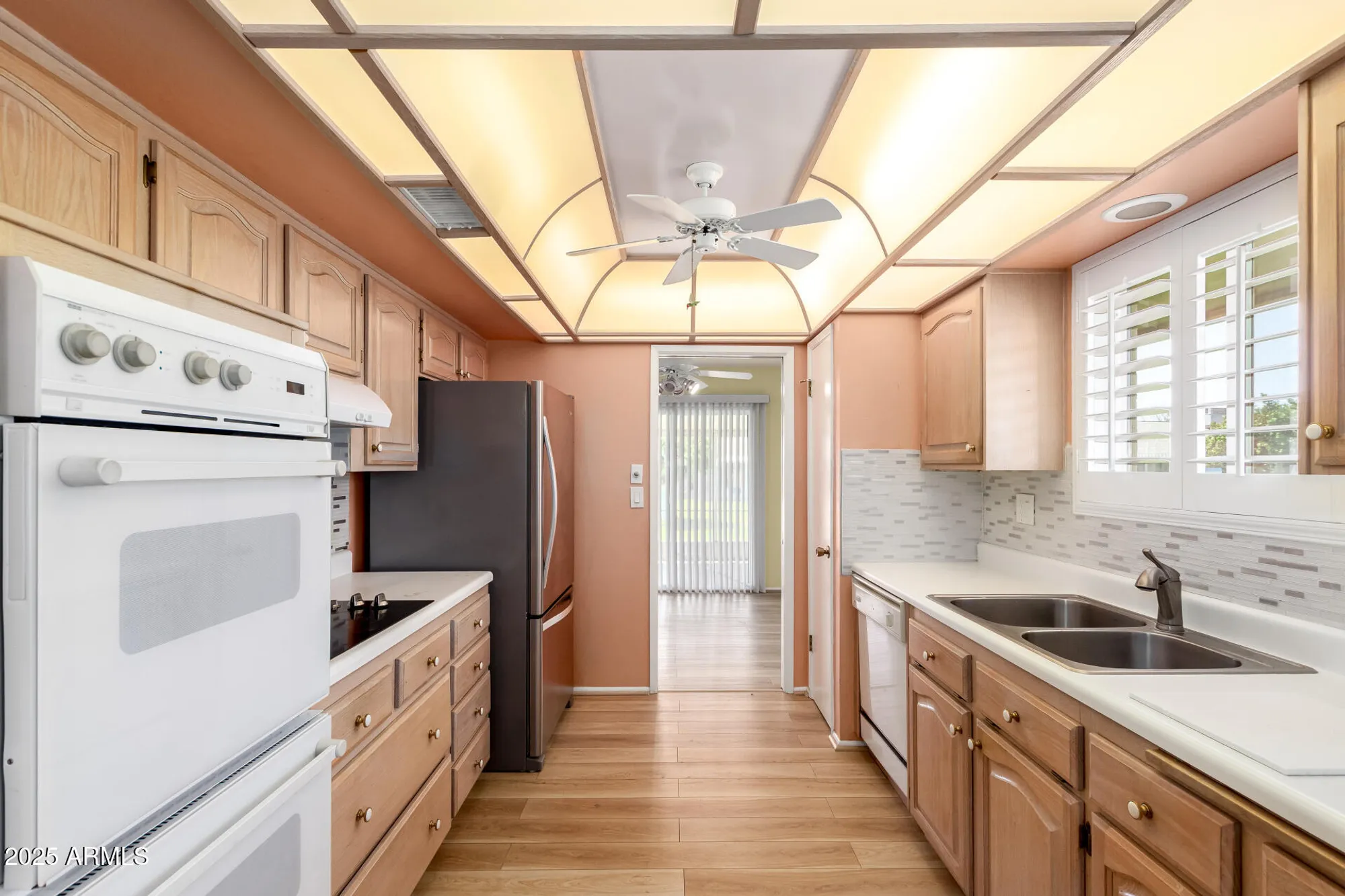 Property Slideshow image 13 of 32 | 10615 w roundelay cir, Sun City, AZ, 85351