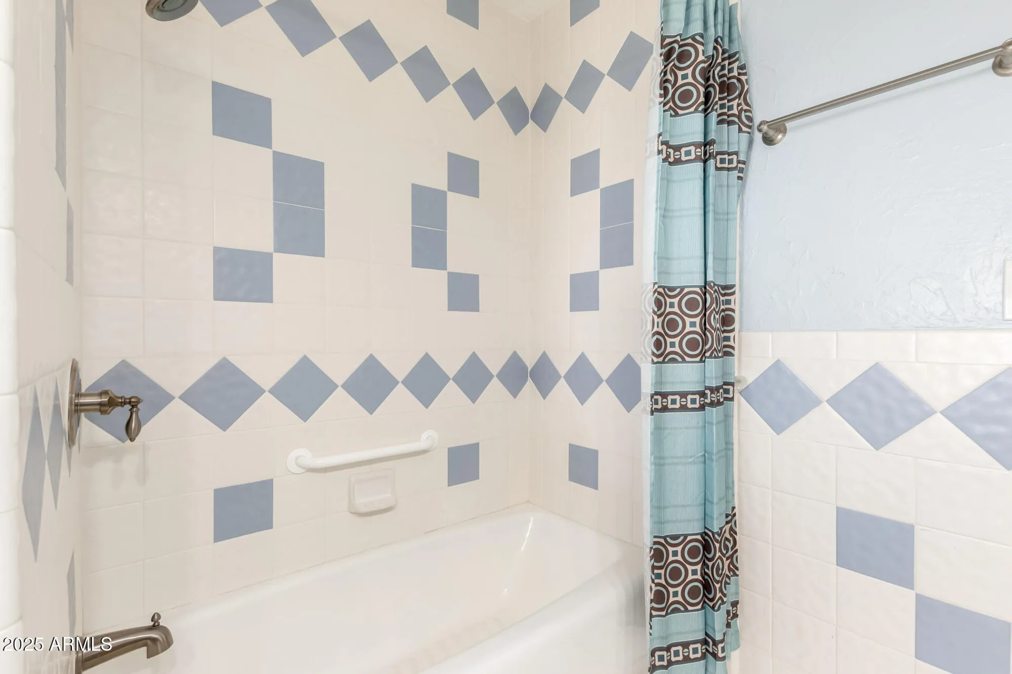 Property Slideshow image 20 of 32 | 10615 w roundelay cir, Sun City, AZ, 85351