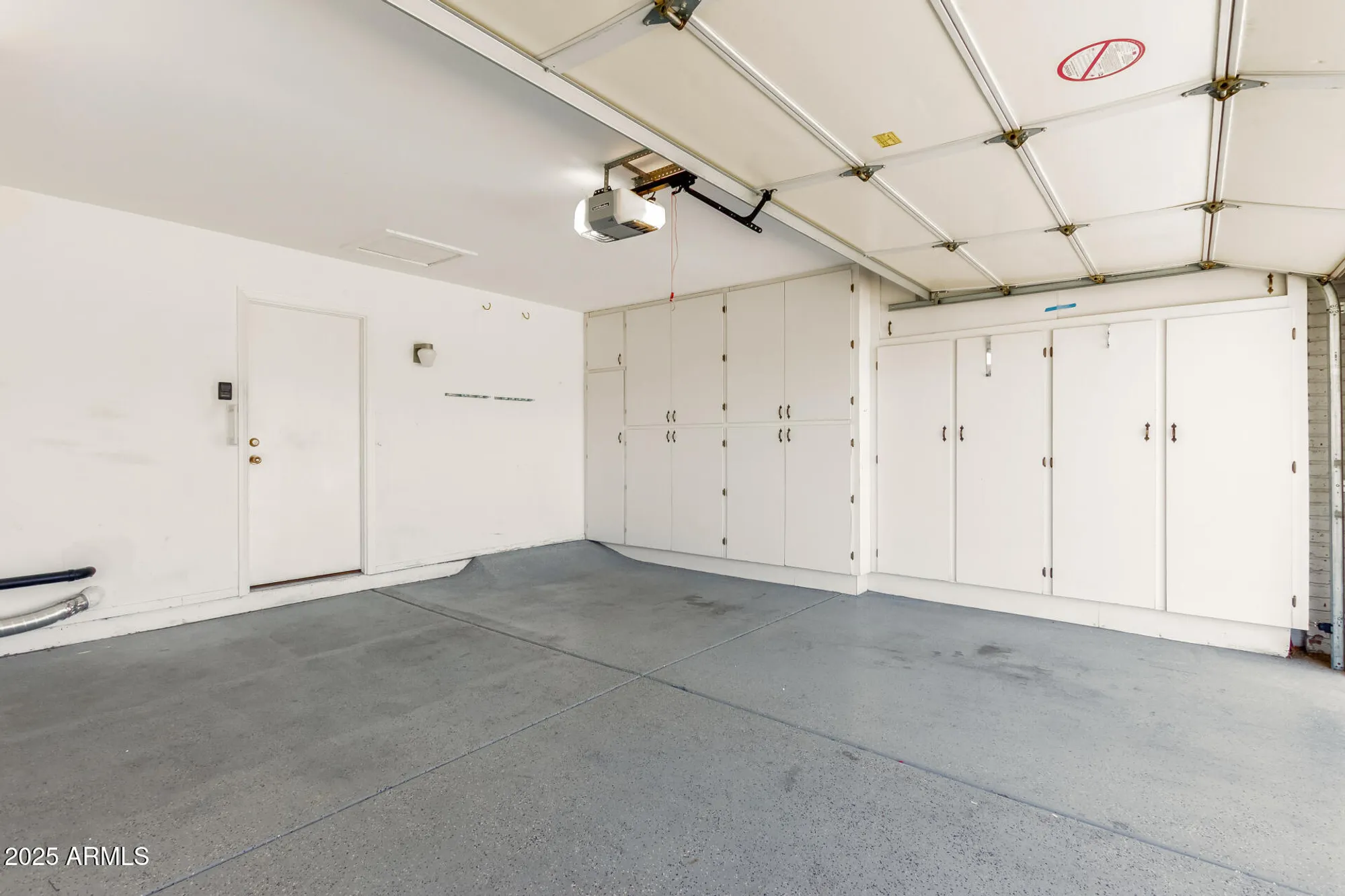 Property Slideshow image 28 of 32 | 10615 w roundelay cir, Sun City, AZ, 85351