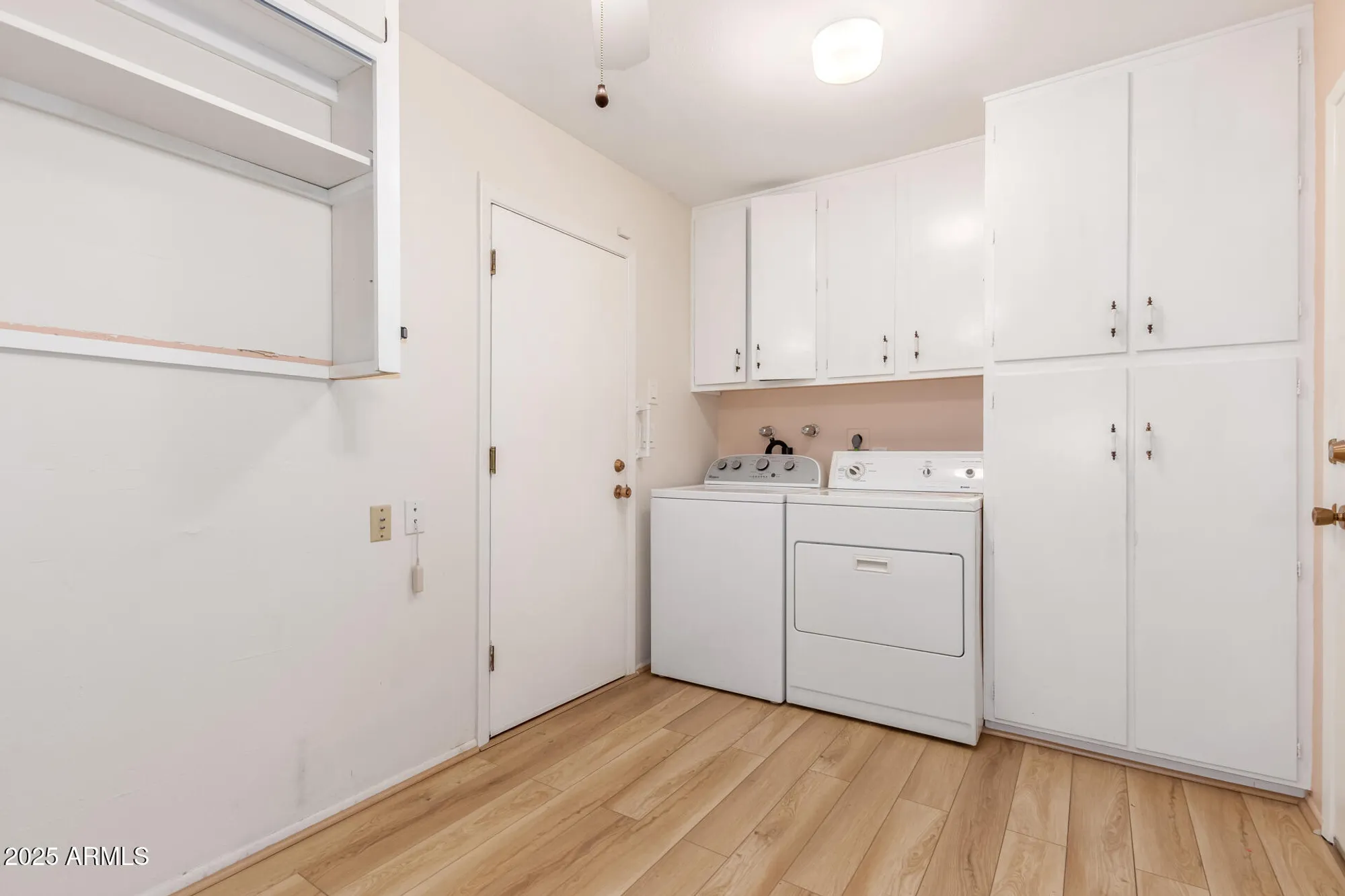 Property Slideshow image 27 of 32 | 10615 w roundelay cir, Sun City, AZ, 85351