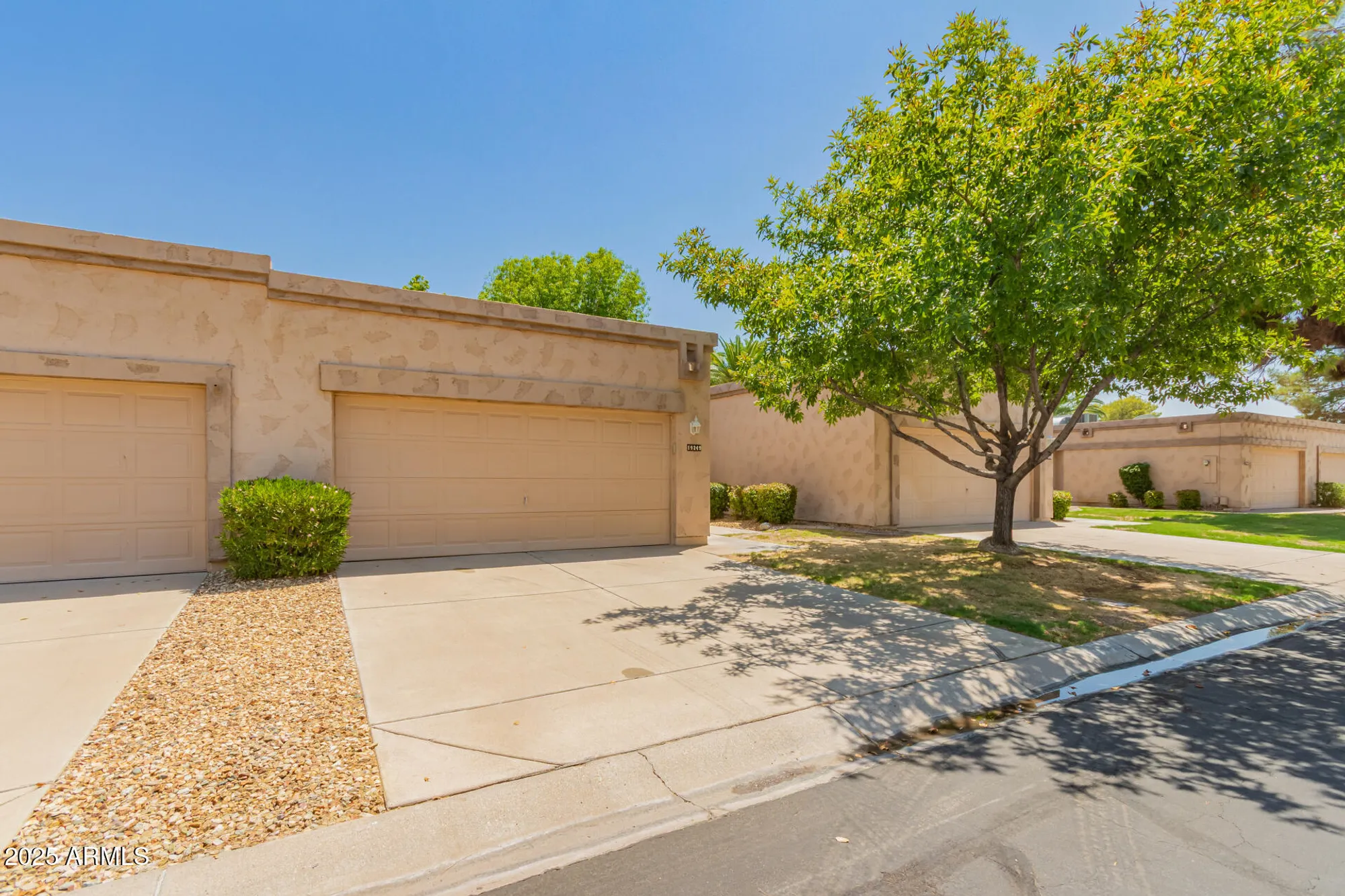 Property Slideshow image 2 of 38 | 19249 n 93rd dr, Peoria, AZ, 85382