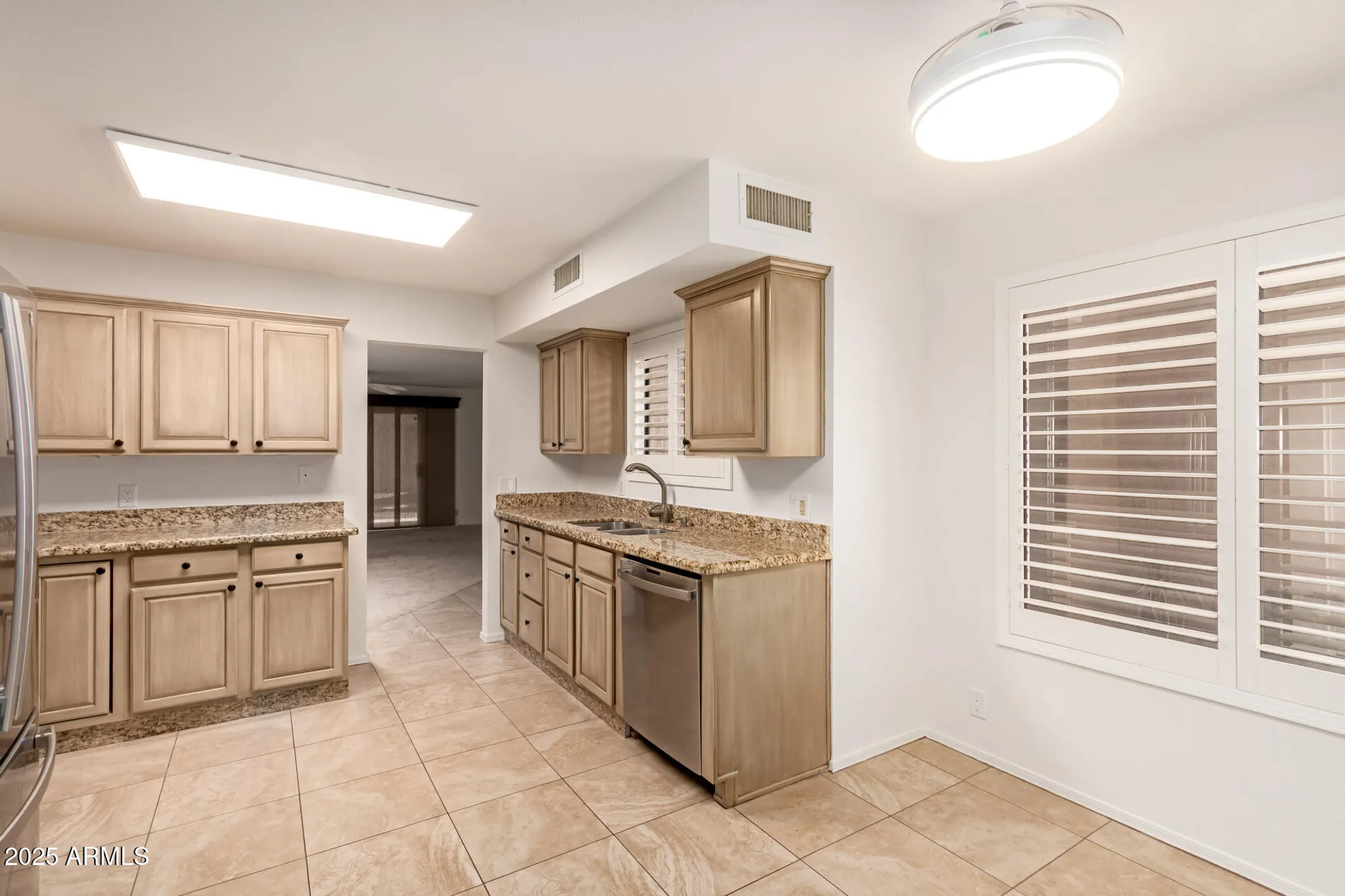 Property Slideshow image 16 of 38 | 19249 n 93rd dr, Peoria, AZ, 85382