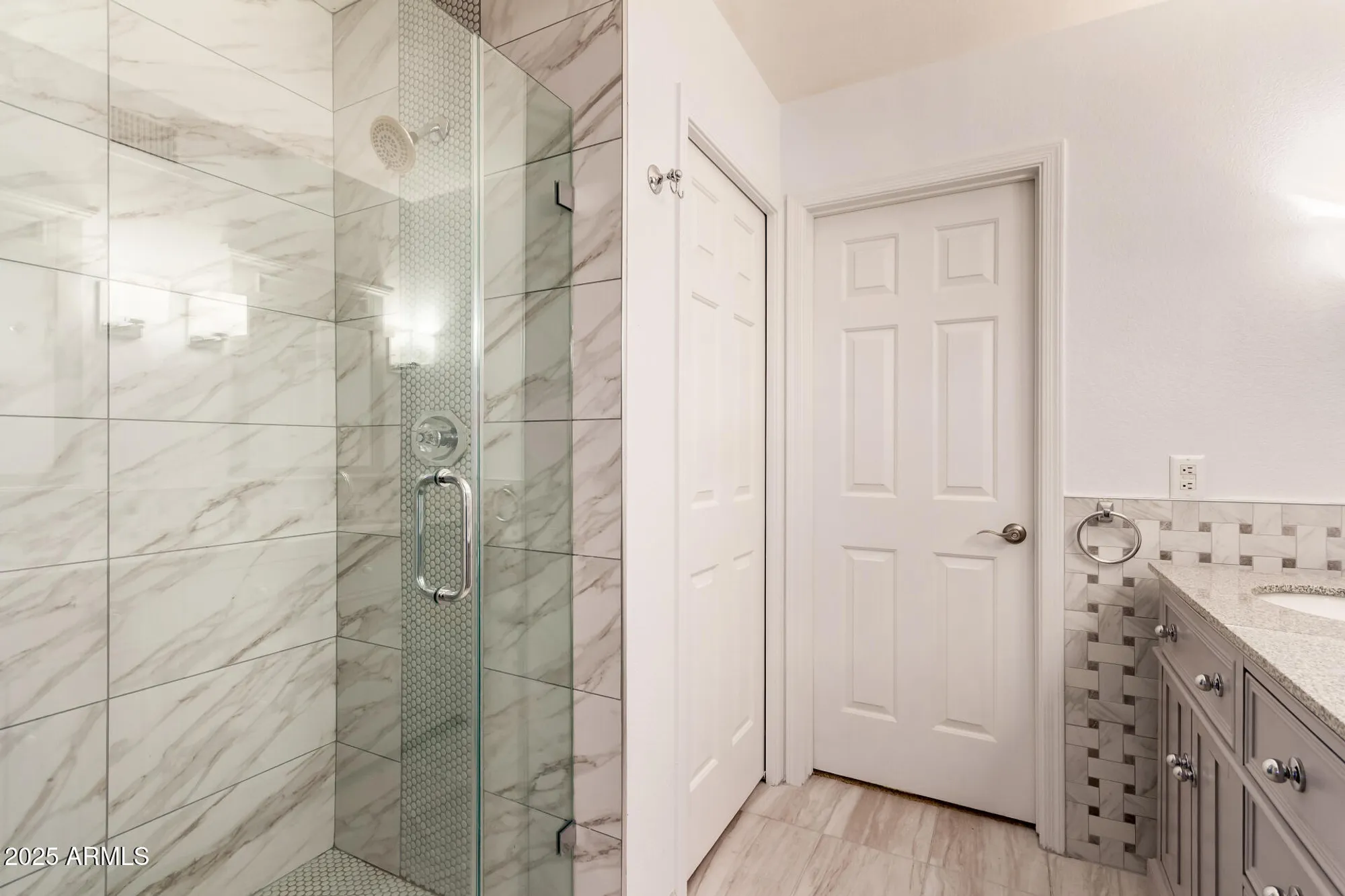 Property Slideshow image 24 of 38 | 19249 n 93rd dr, Peoria, AZ, 85382