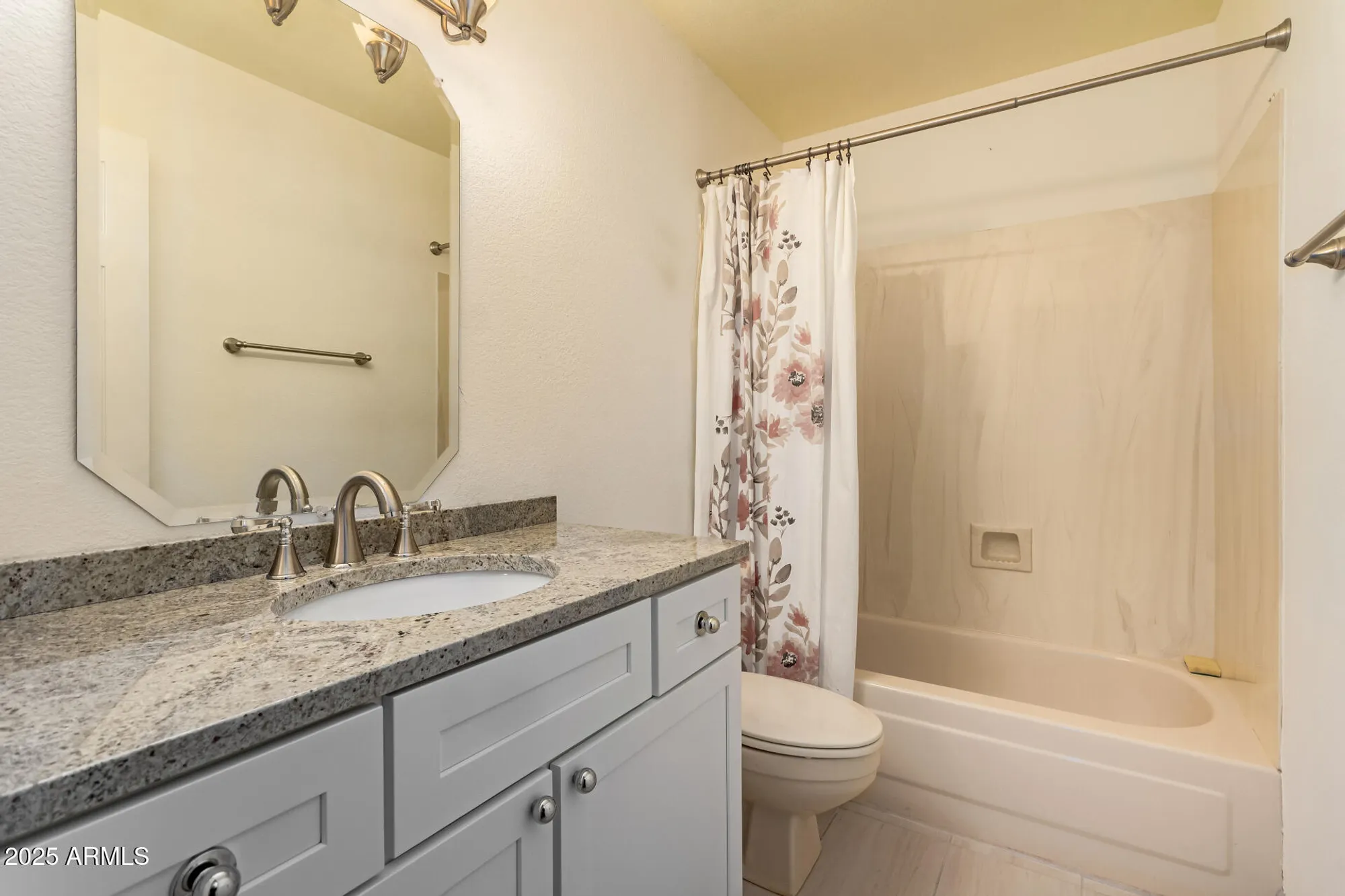 Property Slideshow image 26 of 38 | 19249 n 93rd dr, Peoria, AZ, 85382