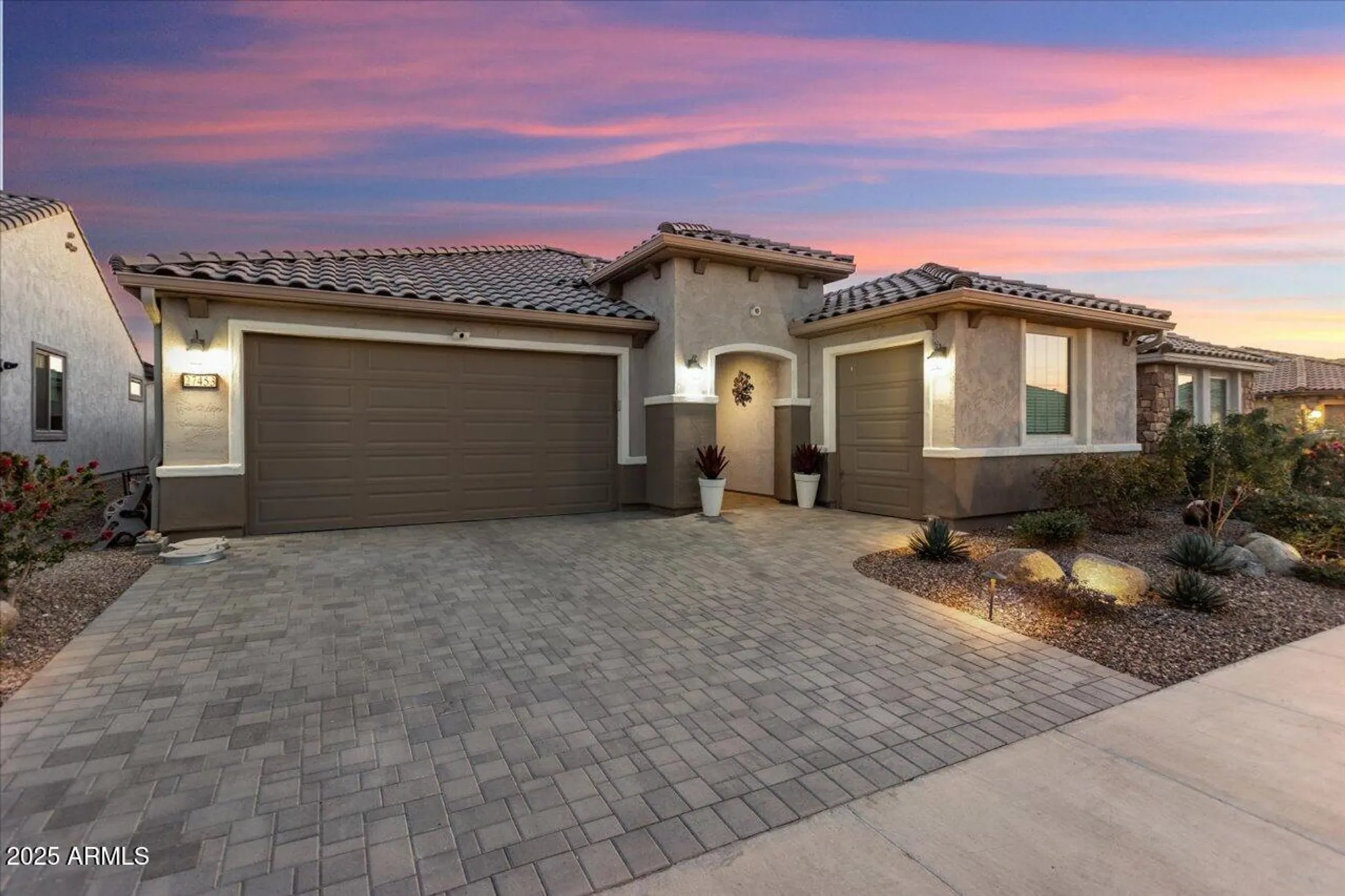 Property Slideshow image 3 of 56 | 27453 w wahalla ln, Buckeye, AZ, 85396