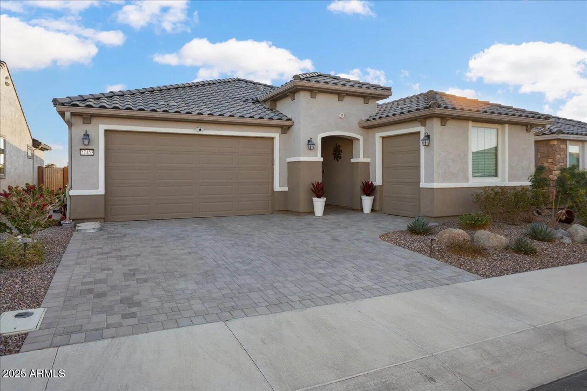 Property Slideshow image 4 of 56 | 27453 w wahalla ln, Buckeye, AZ, 85396