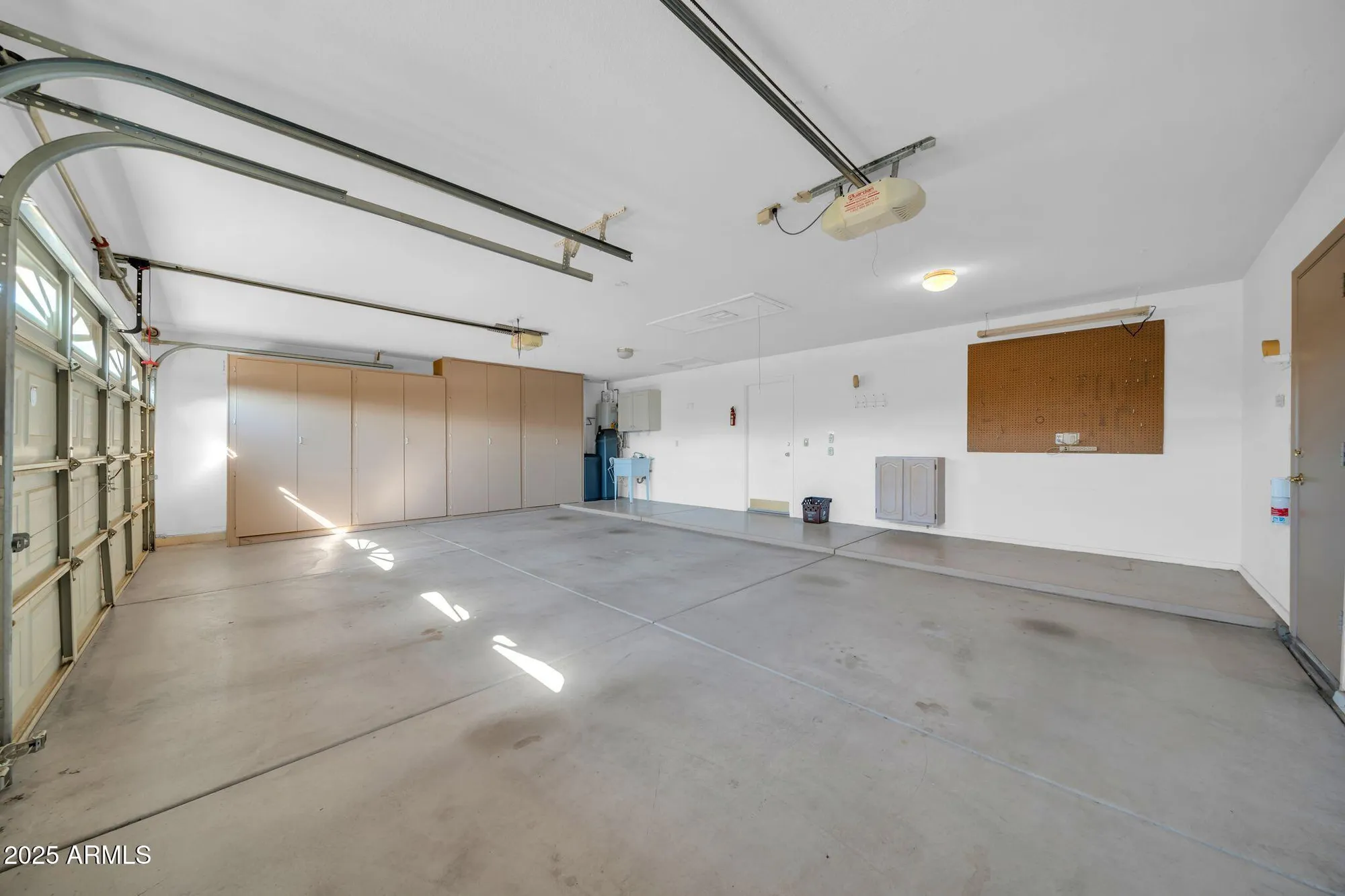 Property Slideshow image 26 of 34 | 8962 w wescott dr, Peoria, AZ, 85382