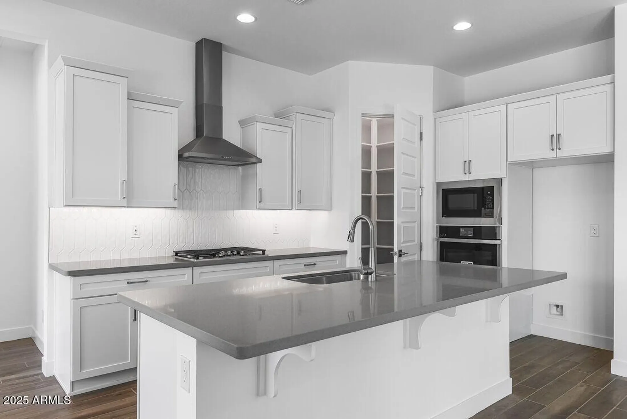 Property Slideshow image 15 of 48 | 18139 w amberwood dr, Goodyear, AZ, 85338