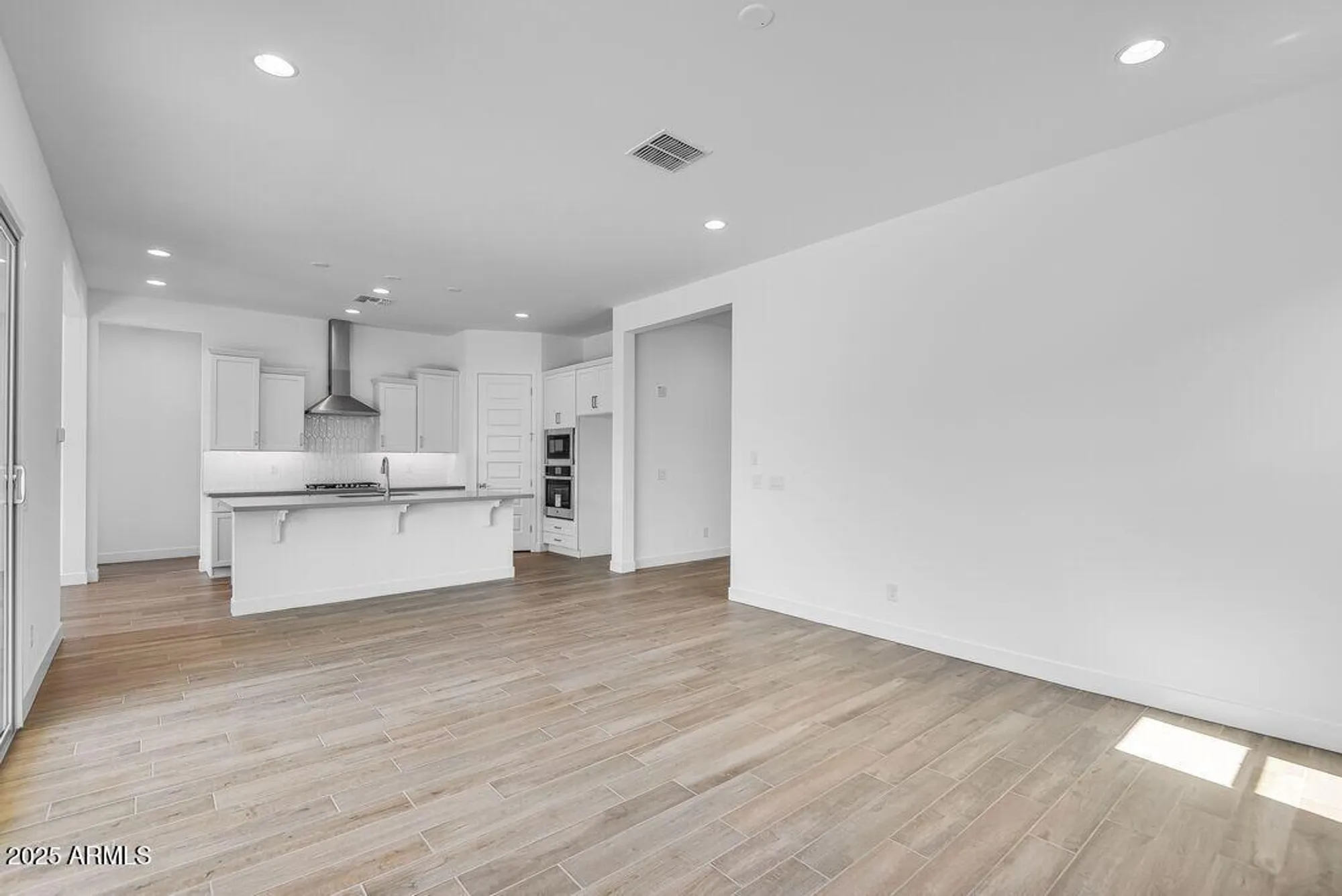 Property Slideshow image 32 of 48 | 18139 w amberwood dr, Goodyear, AZ, 85338