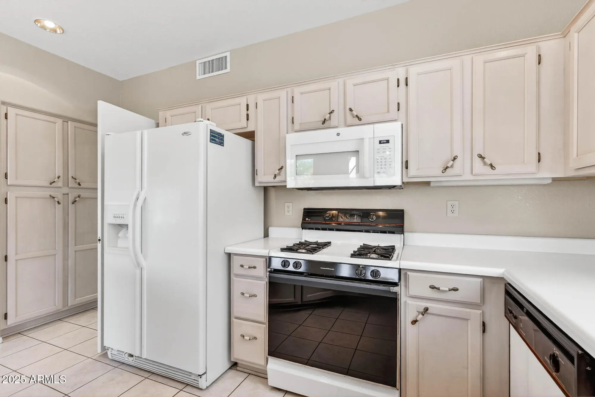 Property Slideshow image 4 of 43 | 20004 n 129th ln, Sun City West, AZ, 85375