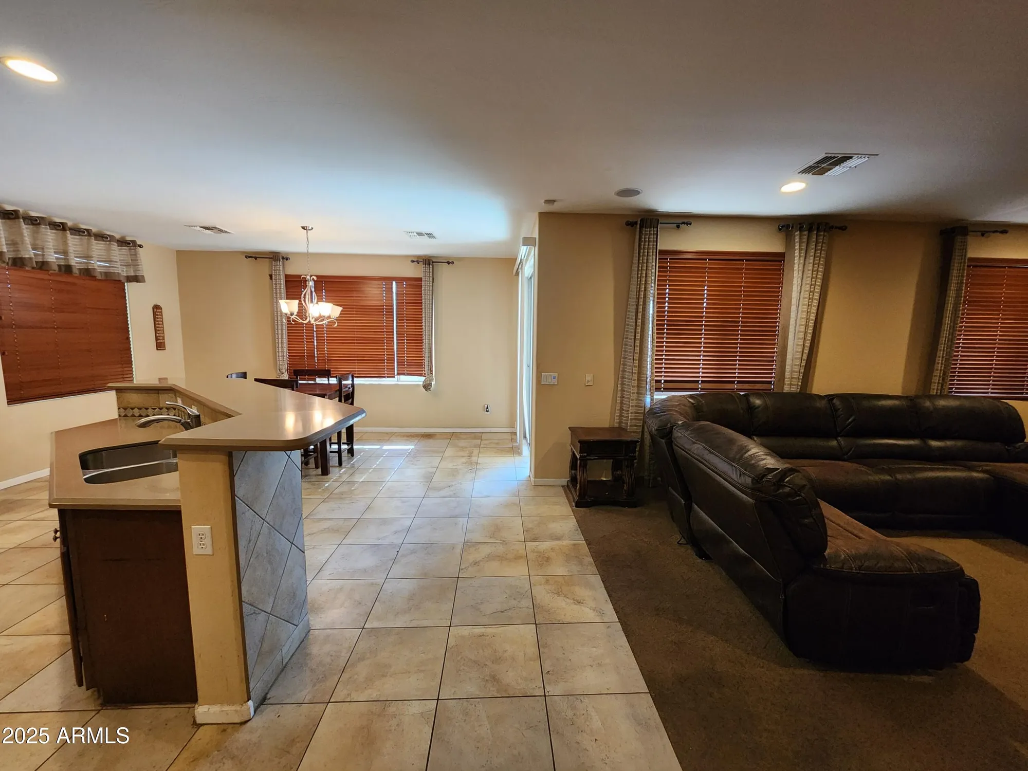 Property Slideshow image 13 of 39 | 298 s san marino loop, Casa Grande, AZ, 85194