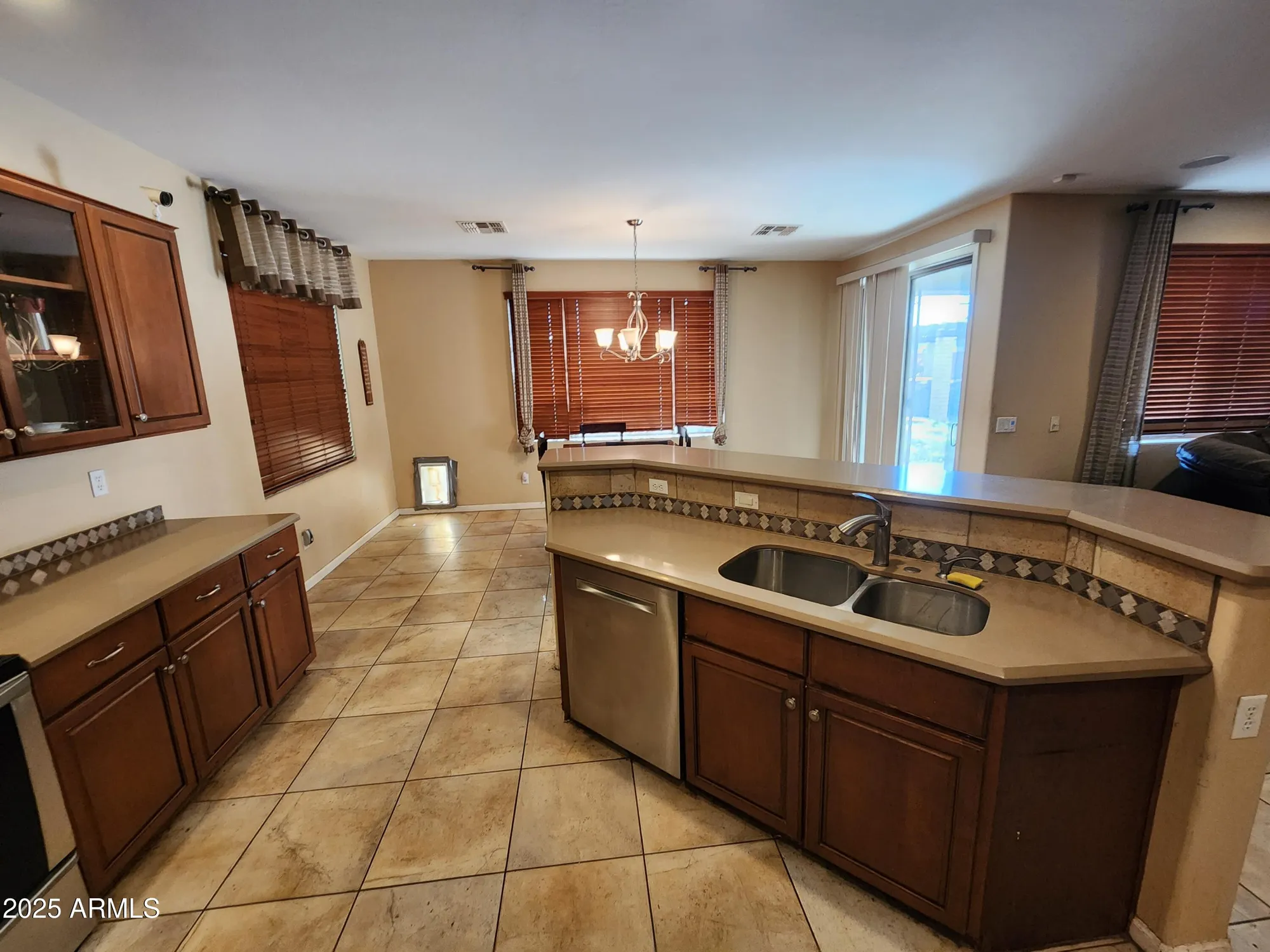 Property Slideshow image 20 of 39 | 298 s san marino loop, Casa Grande, AZ, 85194