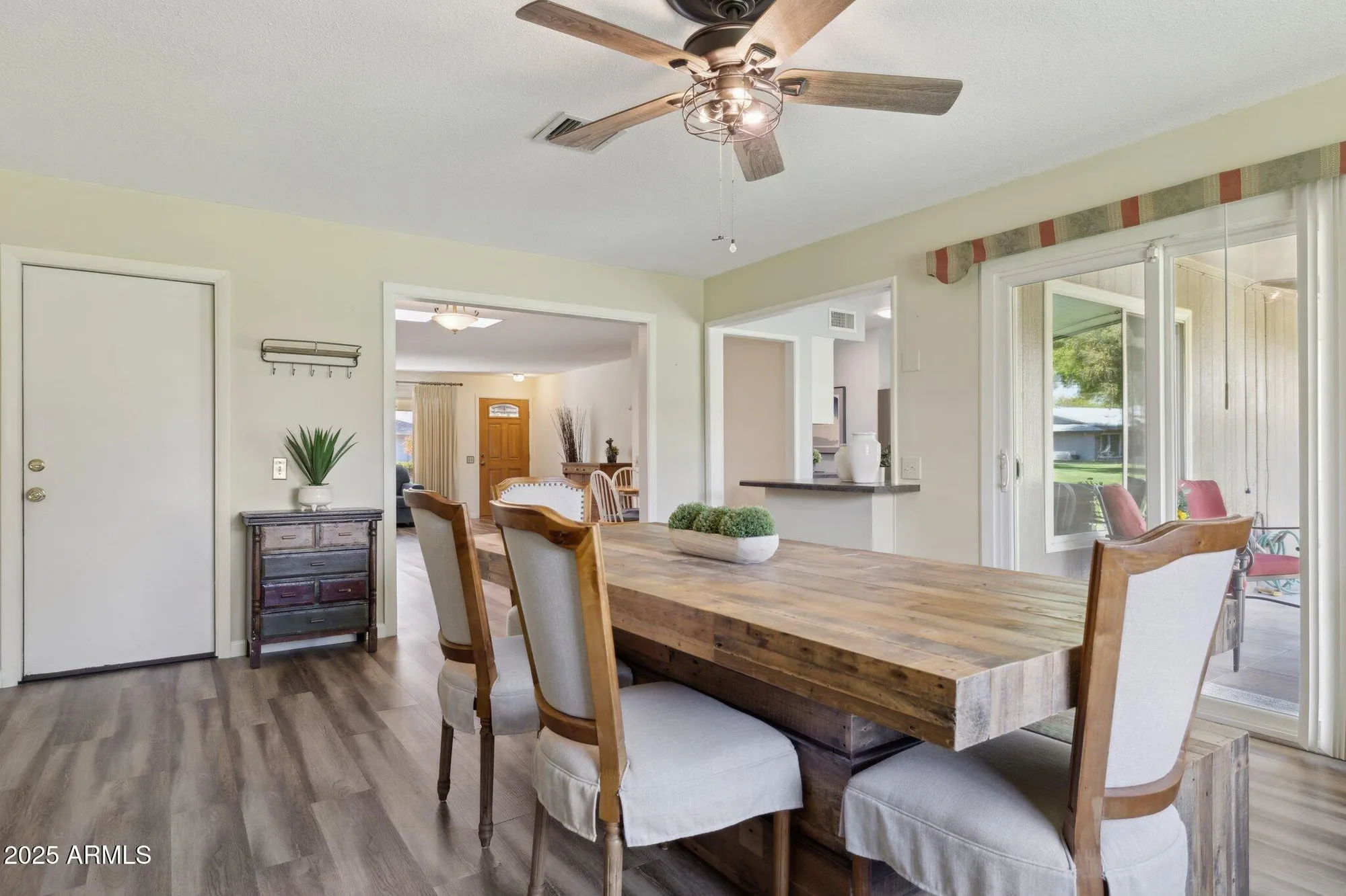 Property Slideshow image 4 of 35 | 19033 n signal butte cir, Sun City, AZ, 85373