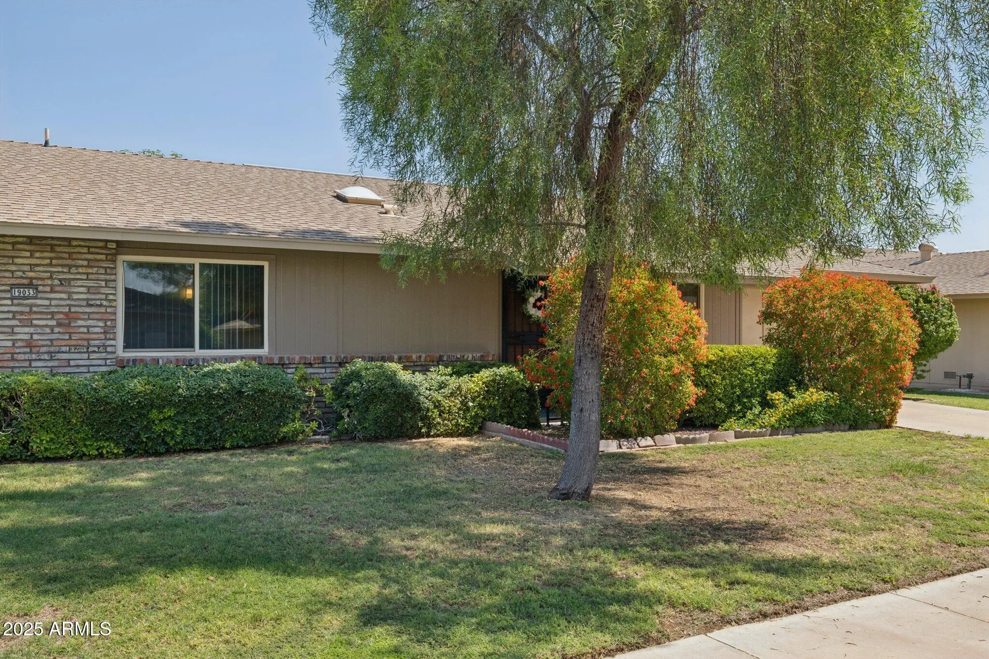 Property Slideshow image 32 of 35 | 19033 n signal butte cir, Sun City, AZ, 85373