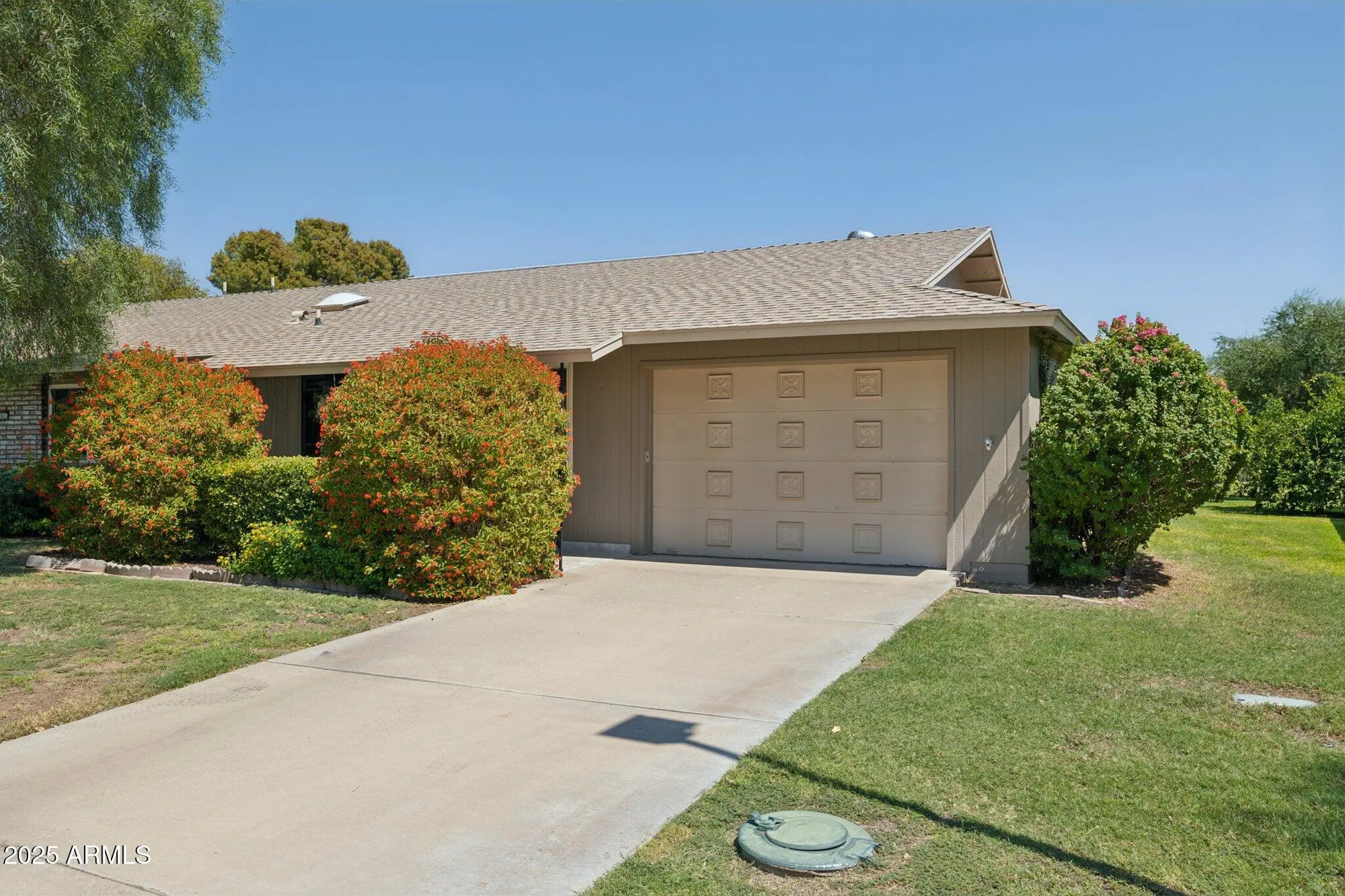 Property Slideshow image 31 of 35 | 19033 n signal butte cir, Sun City, AZ, 85373