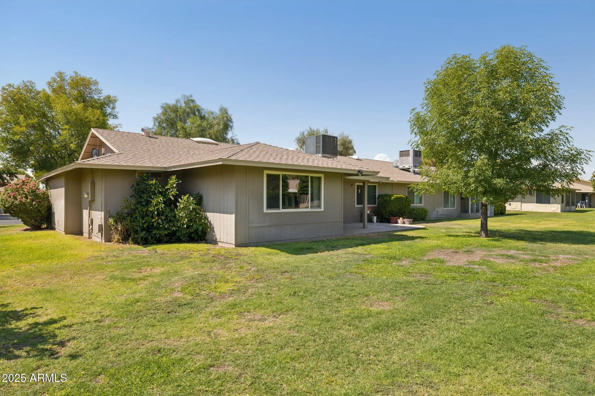 Property Slideshow image 26 of 35 | 19033 n signal butte cir, Sun City, AZ, 85373