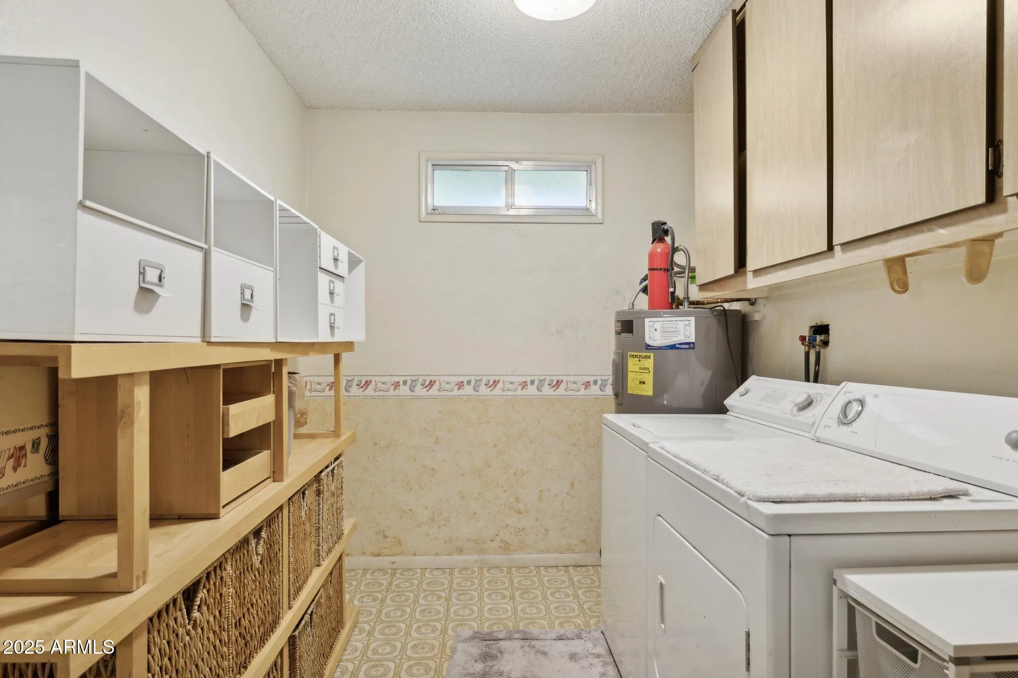 Property Slideshow image 24 of 35 | 19033 n signal butte cir, Sun City, AZ, 85373