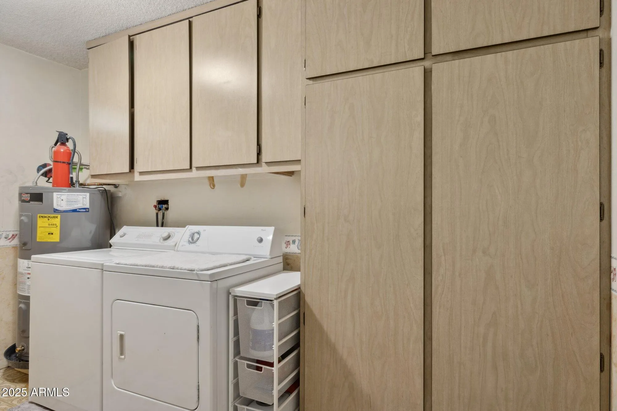 Property Slideshow image 25 of 35 | 19033 n signal butte cir, Sun City, AZ, 85373