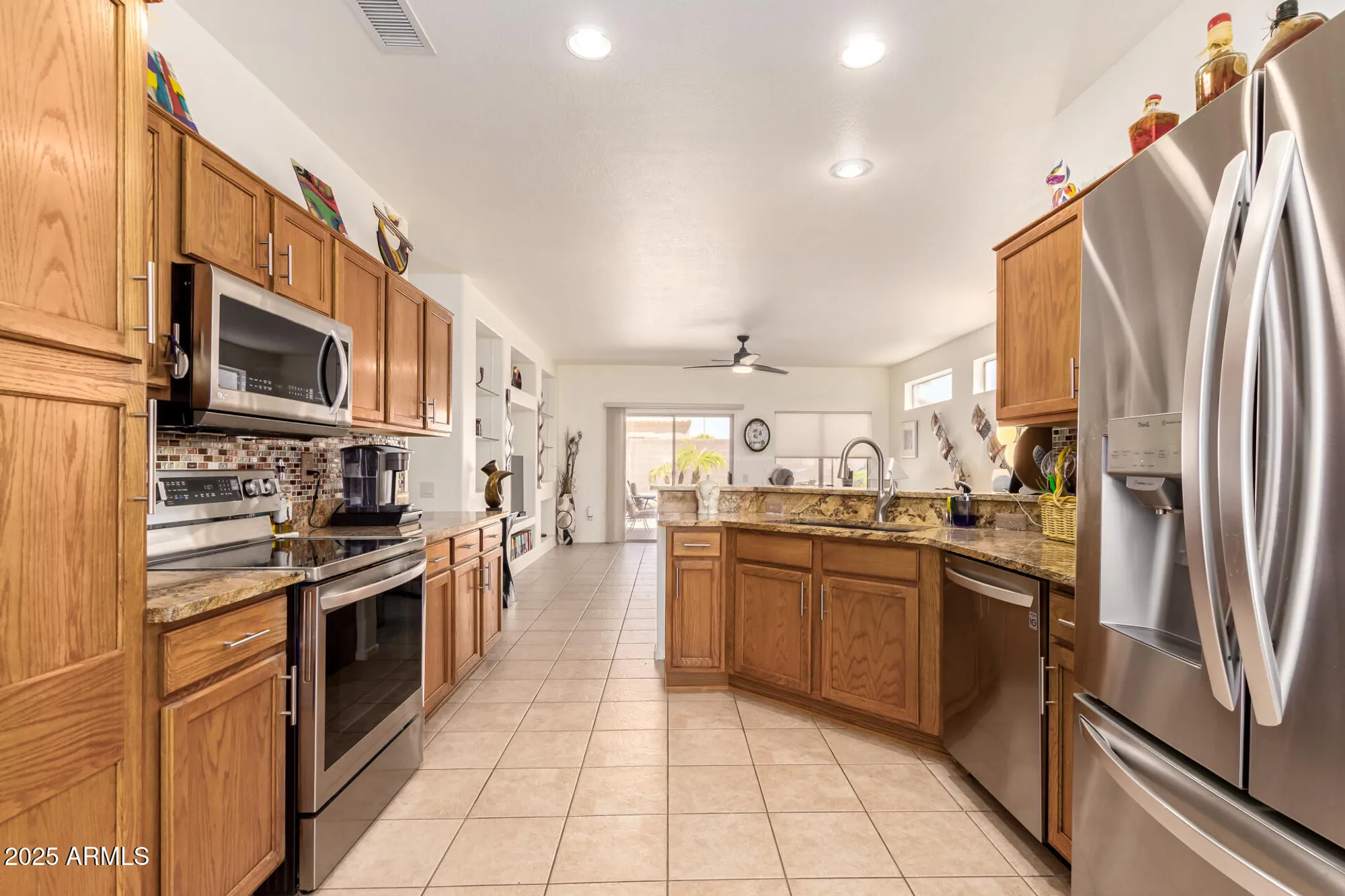 Property Slideshow image 12 of 39 | 15844 w arrowhead dr, Surprise, AZ, 85374