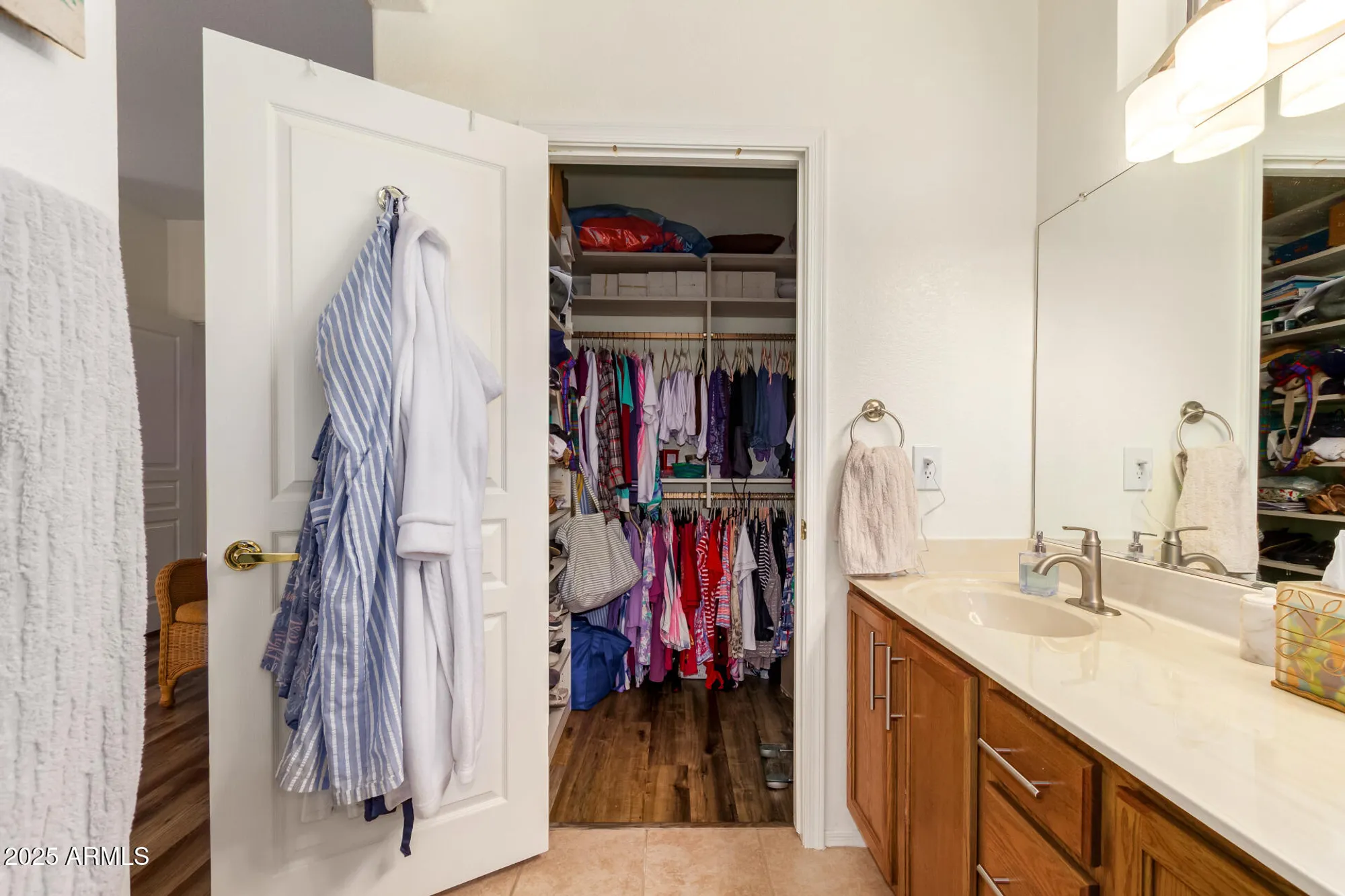 Property Slideshow image 21 of 39 | 15844 w arrowhead dr, Surprise, AZ, 85374