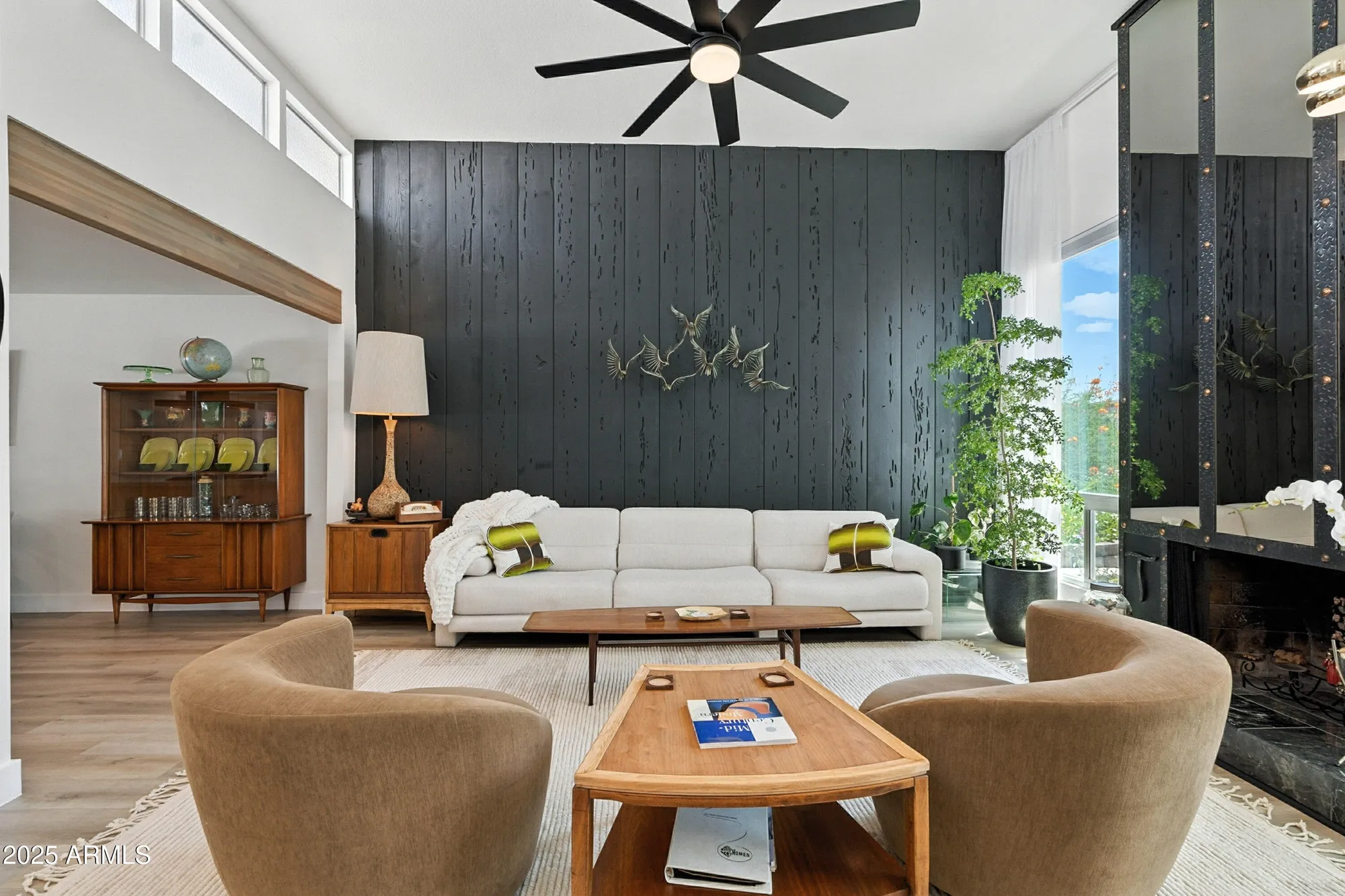 Property Slideshow image 6 of 59 | 6218 e catalina dr, Scottsdale, AZ, 85251