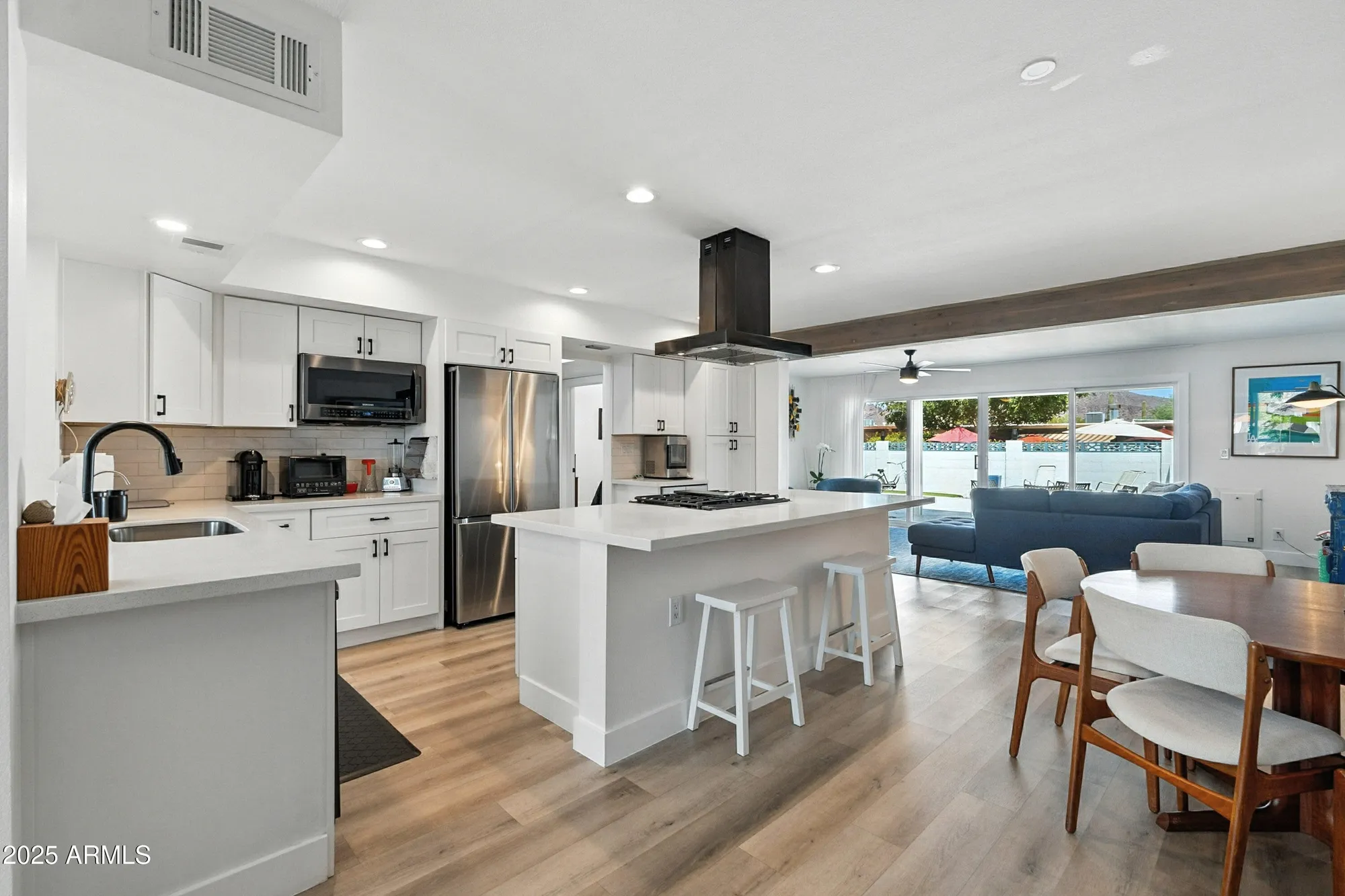 Property Slideshow image 10 of 59 | 6218 e catalina dr, Scottsdale, AZ, 85251