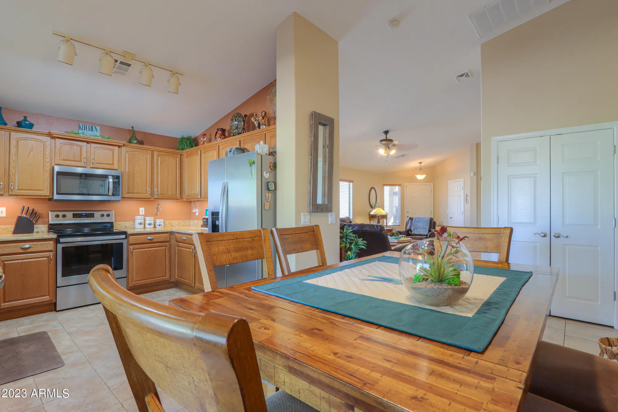 Property Slideshow image 11 of 39 | 2414 e antigua dr, Casa Grande, AZ, 85194