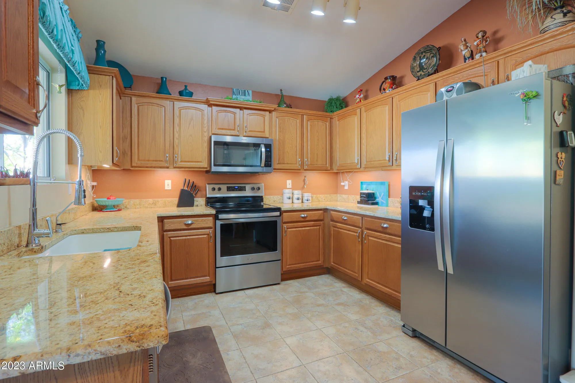Property Slideshow image 13 of 39 | 2414 e antigua dr, Casa Grande, AZ, 85194