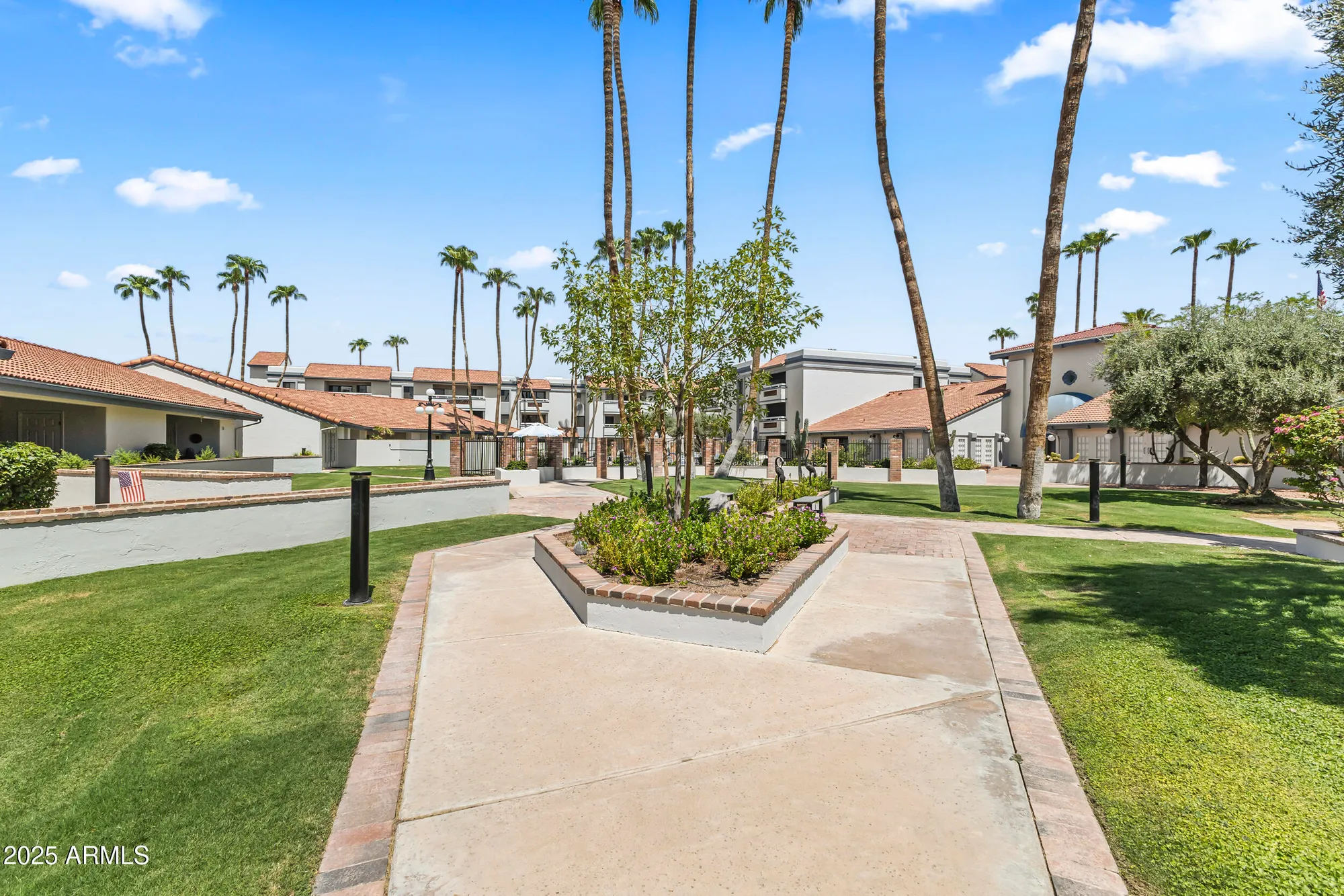 Property Slideshow image 38 of 46 | 17404 n 99th ave unit 307, Sun City, AZ, 85373
