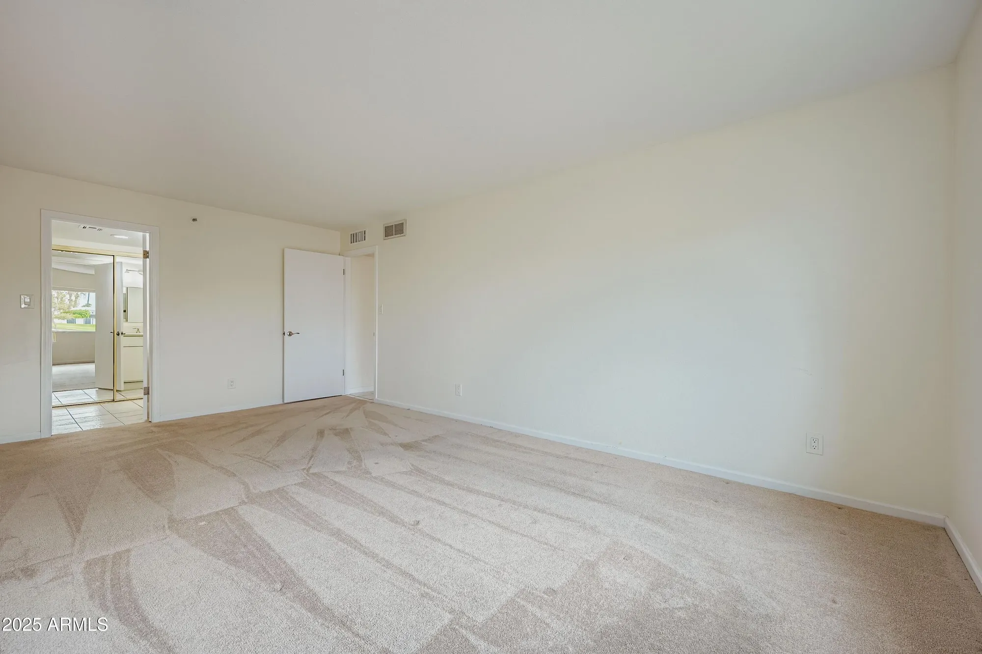 Property Slideshow image 8 of 36 | 7840 e camelback rd 108, Scottsdale, AZ, 85251