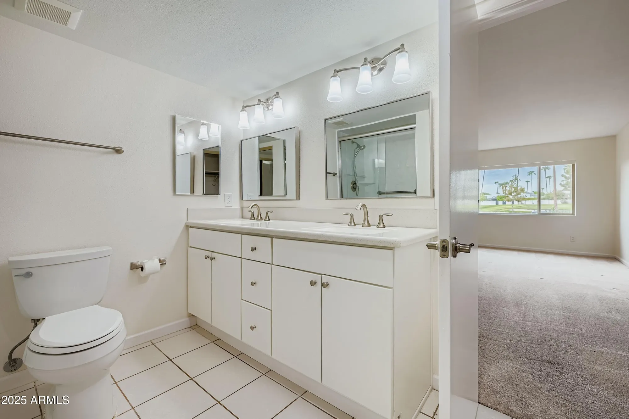 Property Slideshow image 9 of 36 | 7840 e camelback rd 108, Scottsdale, AZ, 85251